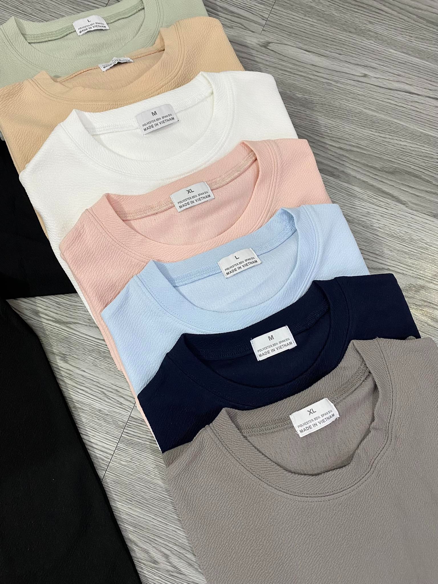 Áo Tshirts Chính Hãng - Áo Chống Nhăn Wrinkle Free Fabric Đen - WRI-010