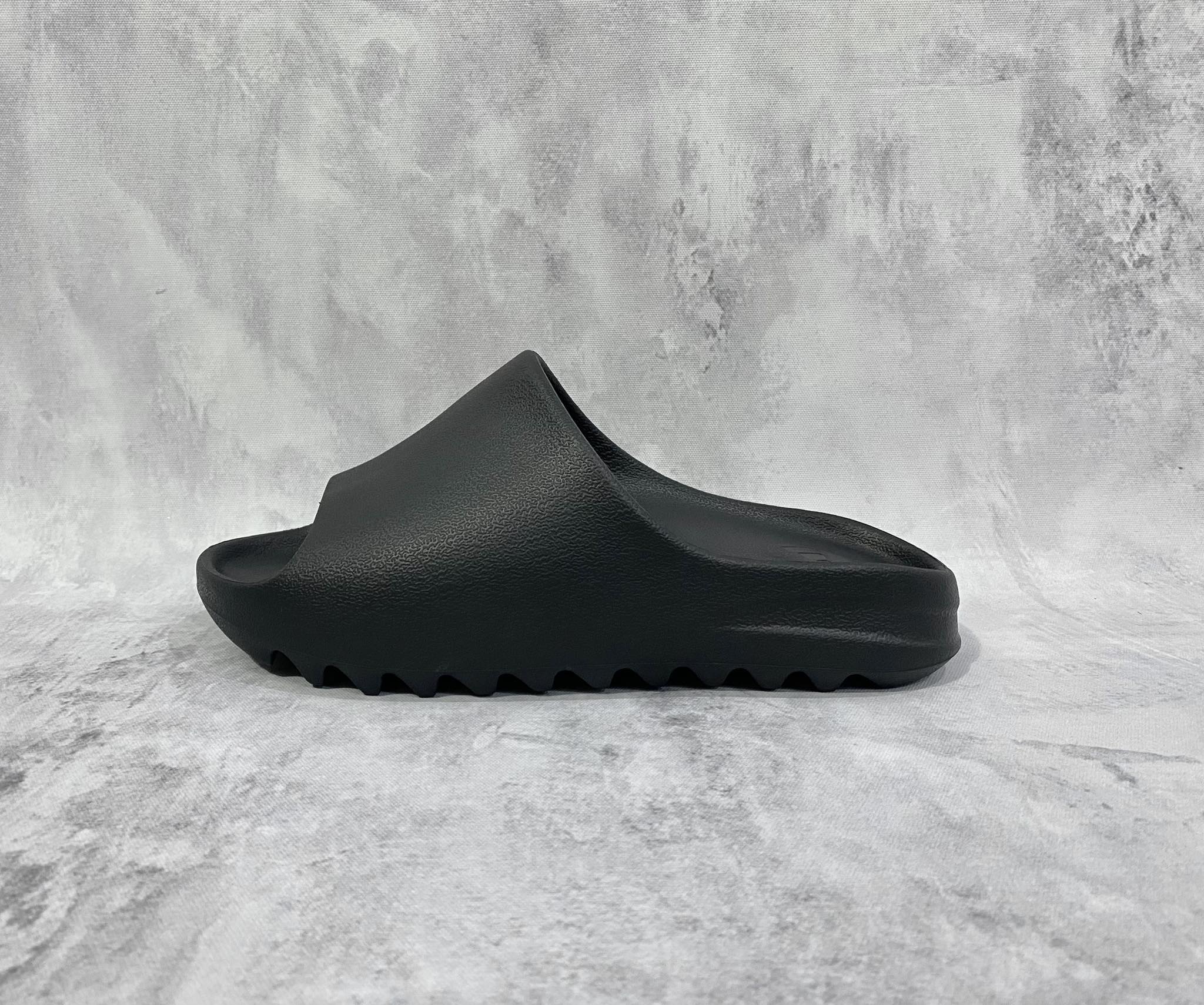 Dép Chính Hãng - Adidas Yeezy Slide Onyx Black - HQ6448