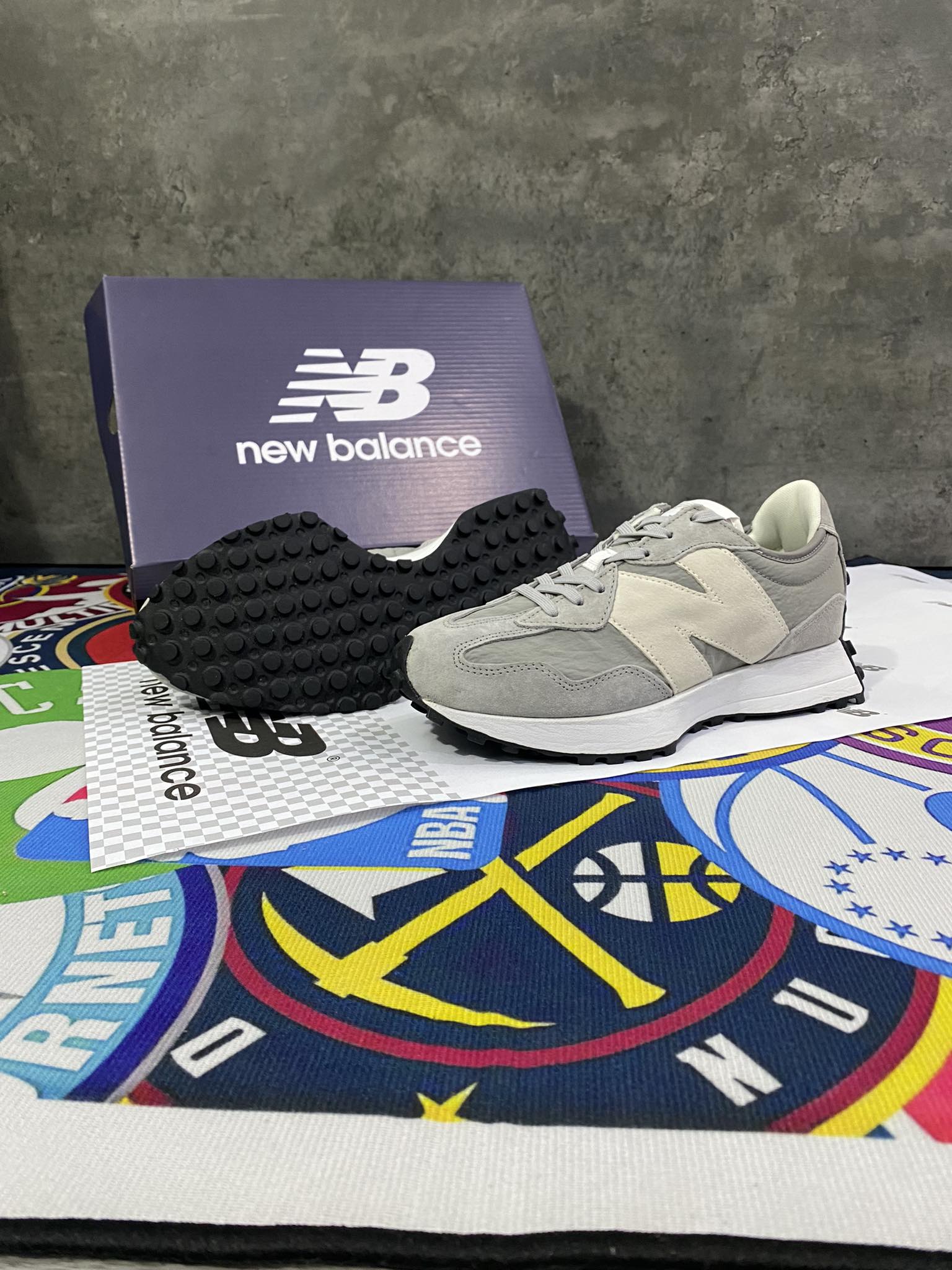 Giày Sneaker Chính Hãng - New Balance 327 Đế Đen 'Grey' - MS327KA1-X