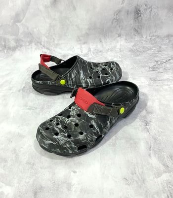 Dép Chính Hãng - Sục Crocs Camo Terra Clog Loang Quai Đen Đỏ - SCR- 018