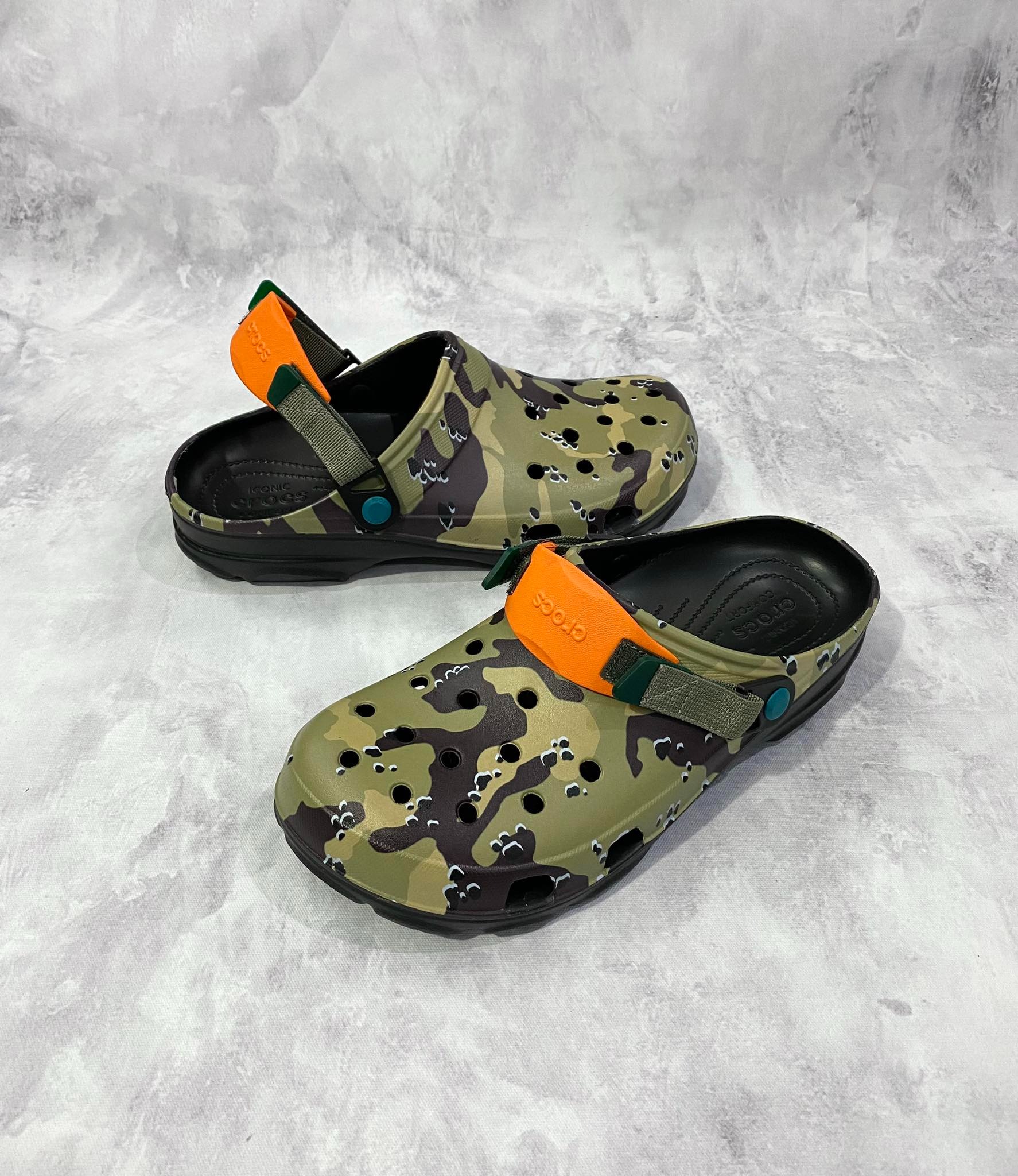 Dép Chính Hãng - Sục Crocs Camo Quai Xám Cam - SCR- 02