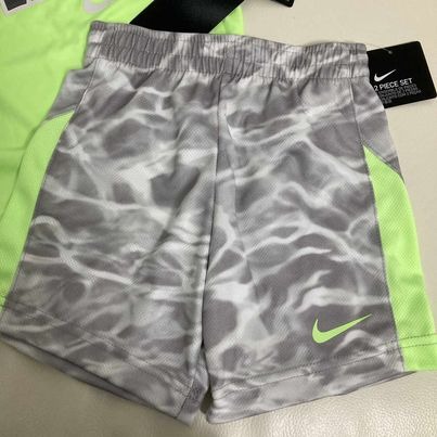 Quần Trẻ Em - Nike Neon Sleeveless Top - QST-04