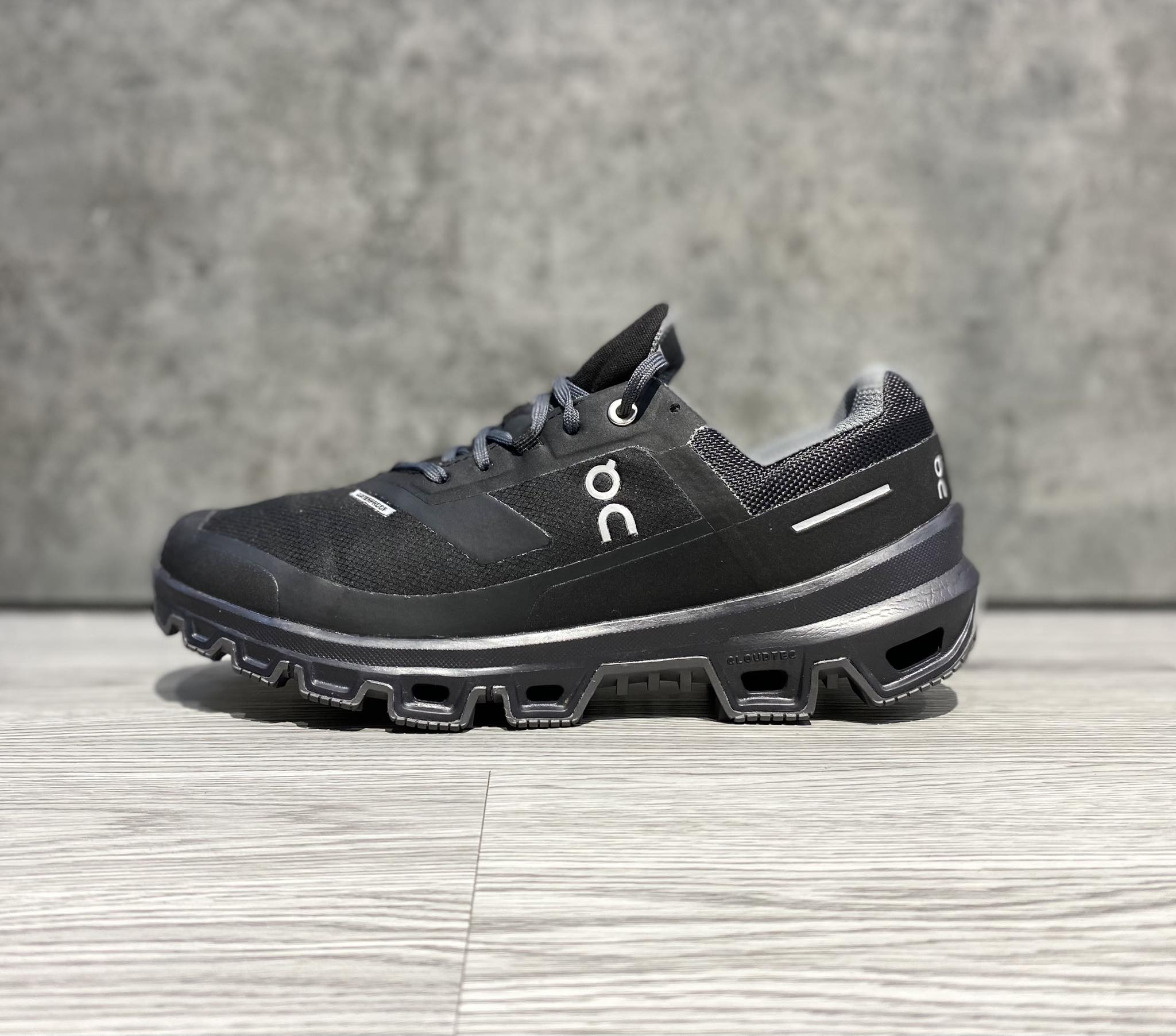 Giày Casual Chính Hãng - On Cloudventure Waterproof 3.0 Running 'Black' - 32.99253