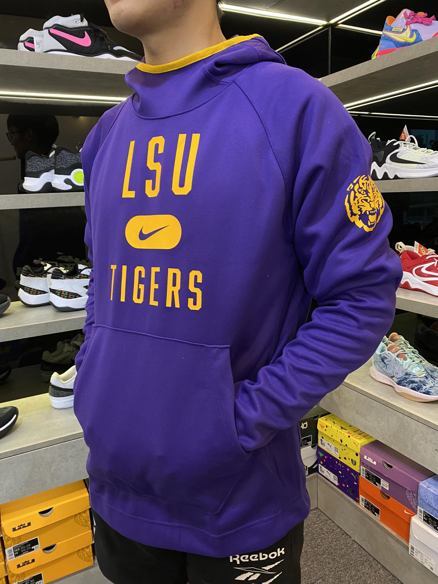 Áo Hoodie Chính Hãng - Nike Text LSU Tigers Mũ Viền Vàng 