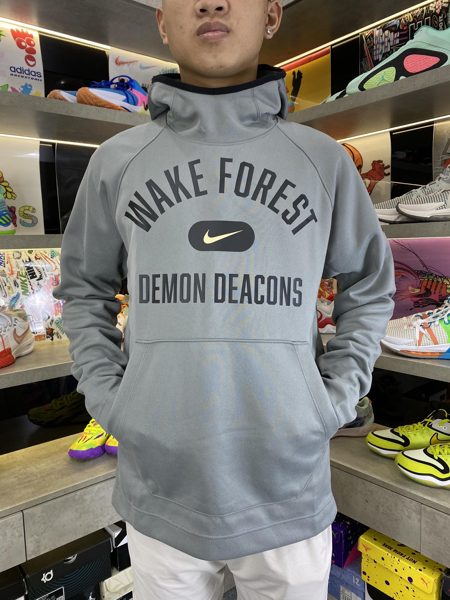 Áo Hoodie Chính Hãng - Nike Men's Text Wake Forest Demon Deacons Mũ Viền Đen 