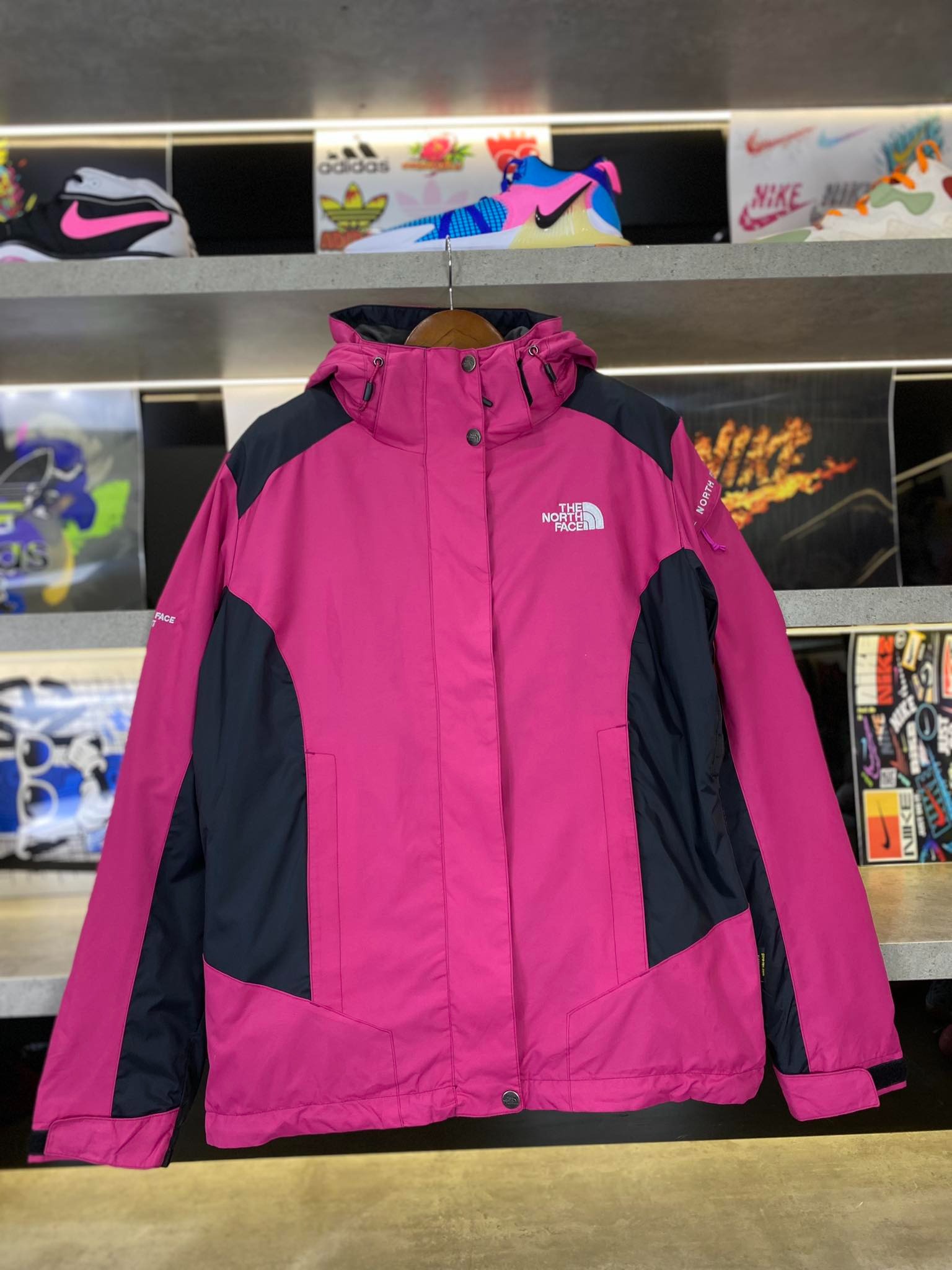 Áo Khoác Chính Hãng - The North Face Gore - Tex Hồng Đậm Logo Xám - AKTNF-02