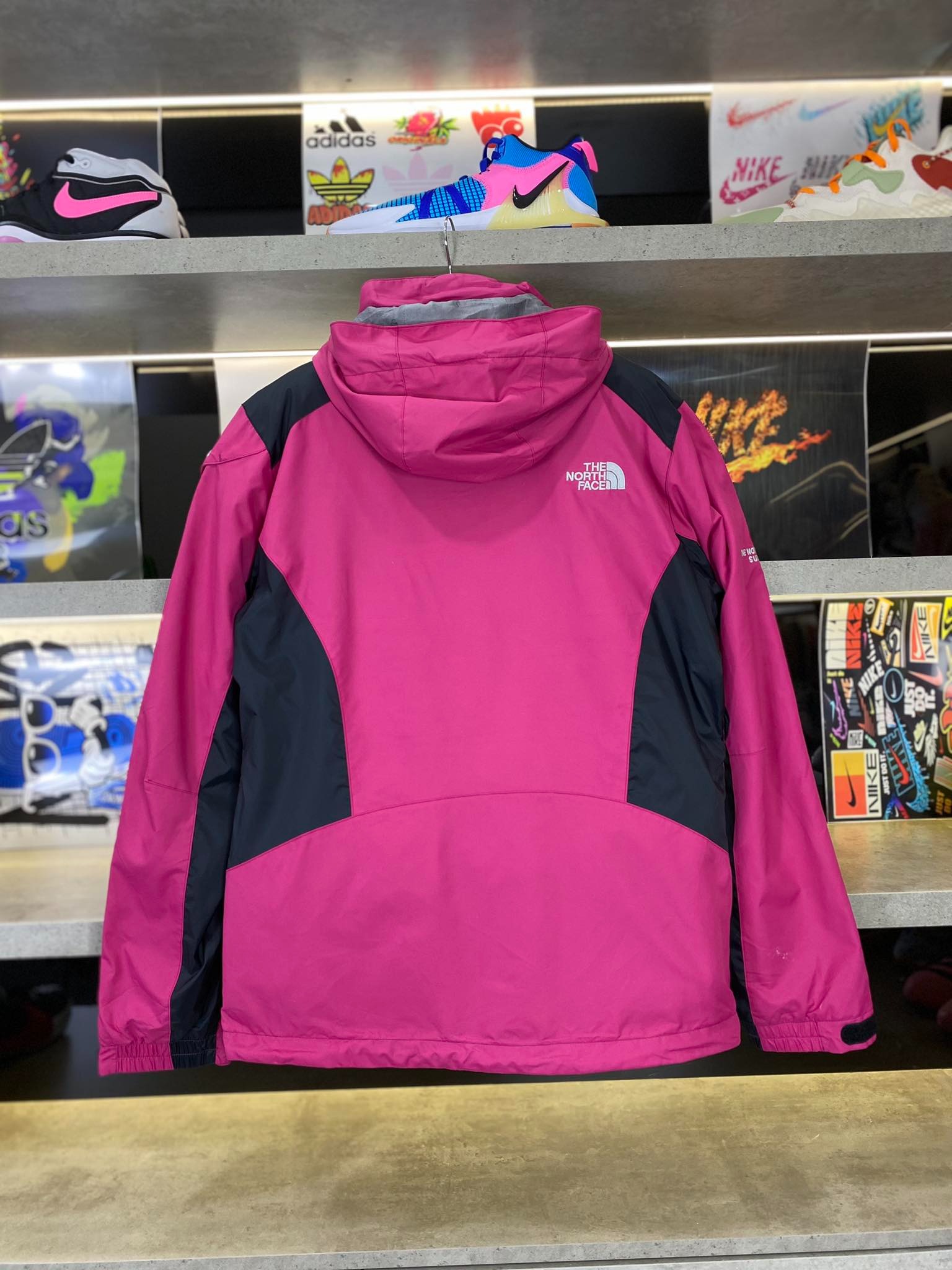 Áo Khoác Chính Hãng - The North Face Gore - Tex Hồng Đậm Logo Xám - AKTNF-02