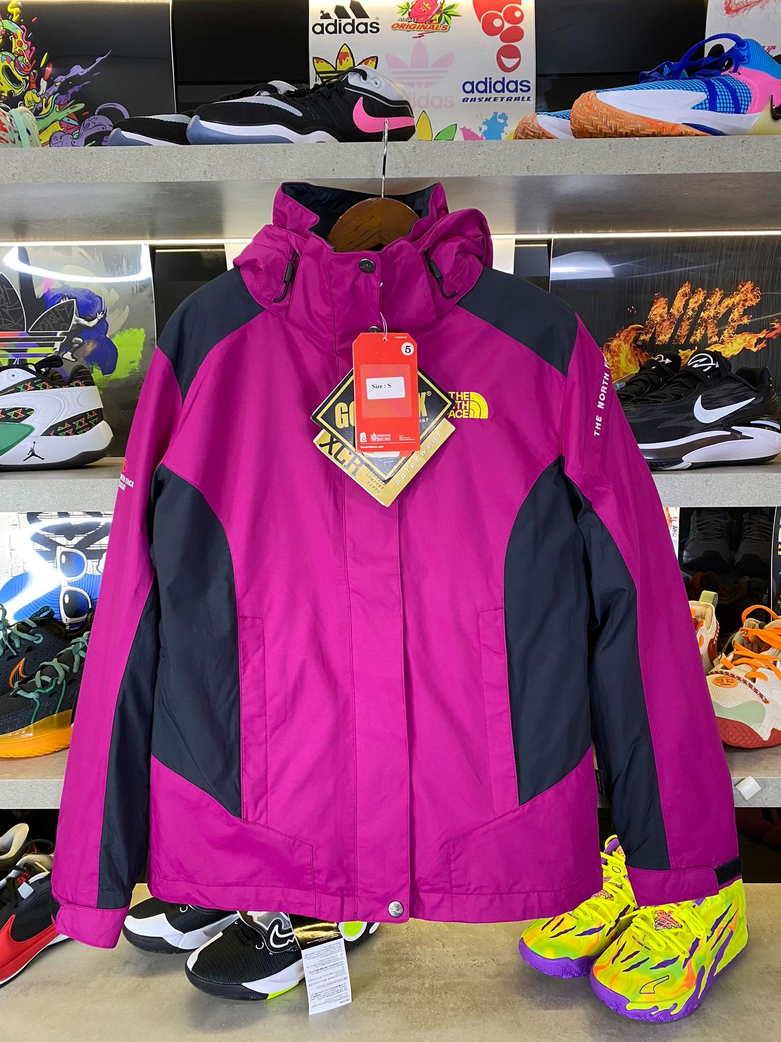 Áo Khoác Chính Hãng - The North Face Gore - Tex Tím Đậm Logo Vàng - AKTNF-08