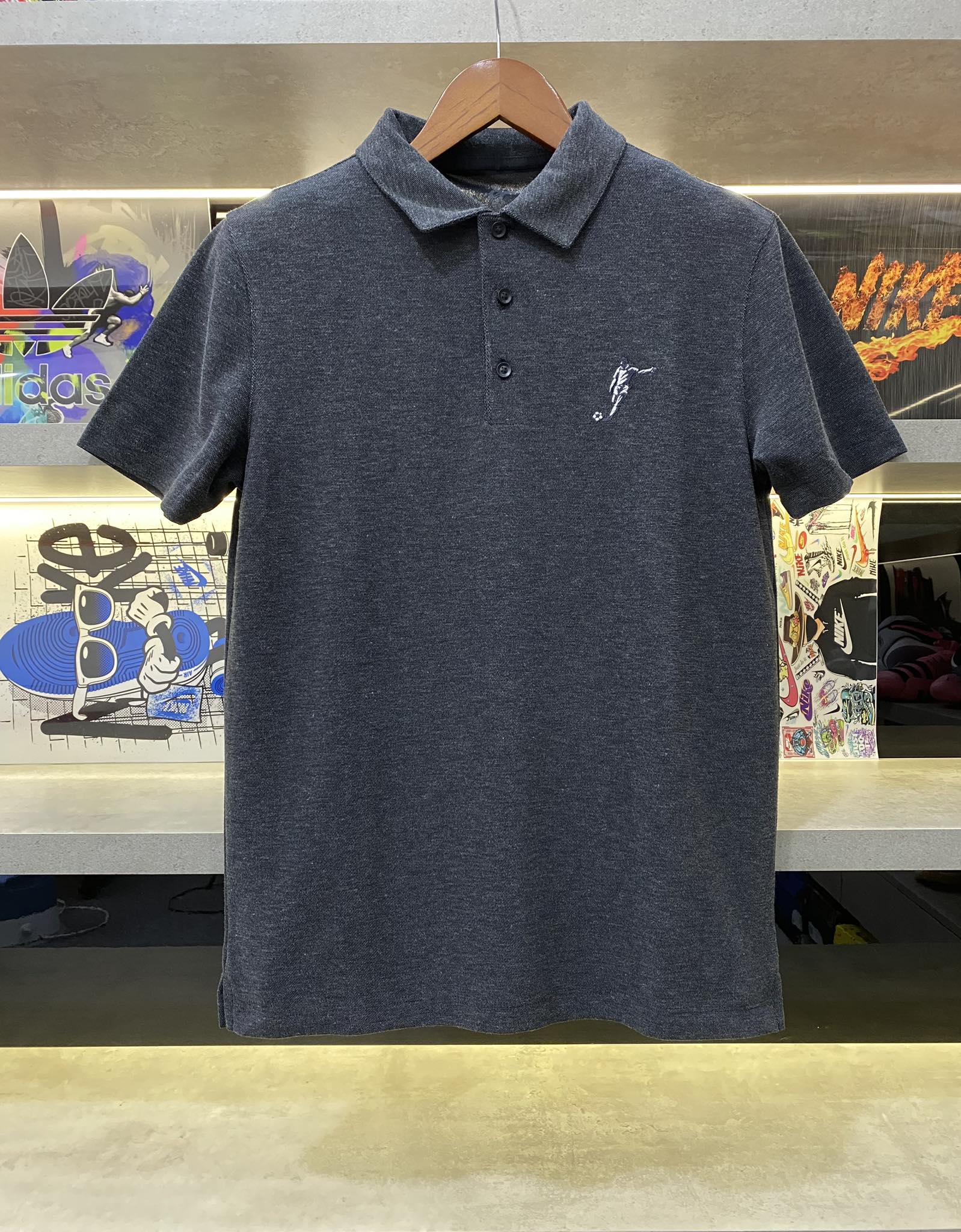 Áo Polo Chính Hãng - Nike Club Logo Football Màu Xám Đậm Trơn - CLF-018