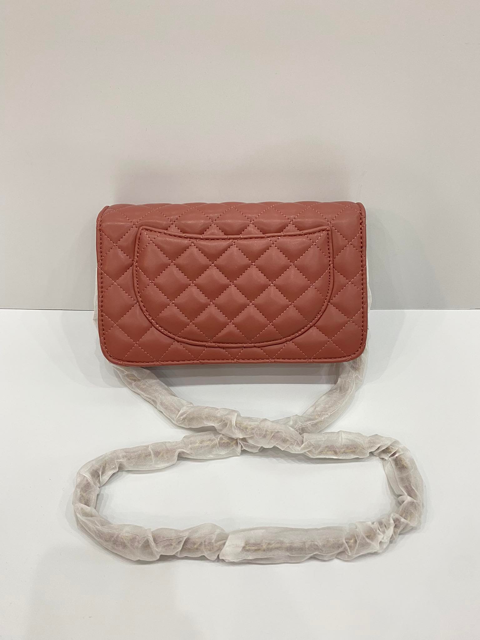 PHỤ KIỆN CHÍNH HÃNG - TÚI NỮ Charles & Keith Quilted Clutch - CK2-70700460-Burgundy