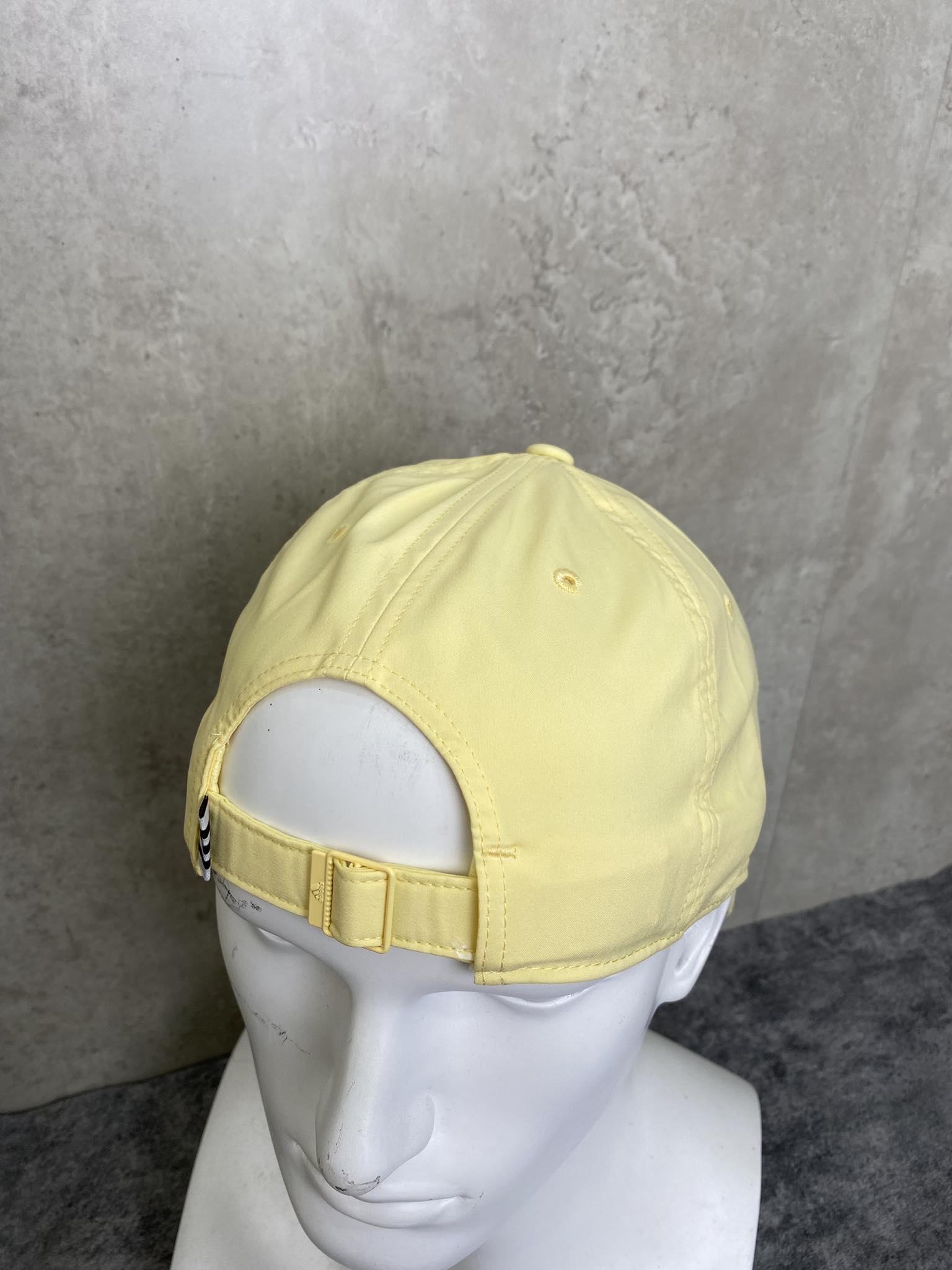 Phụ Kiện Chính Hãng - Mũ Adidas Strap Back 'Yellow' - M027