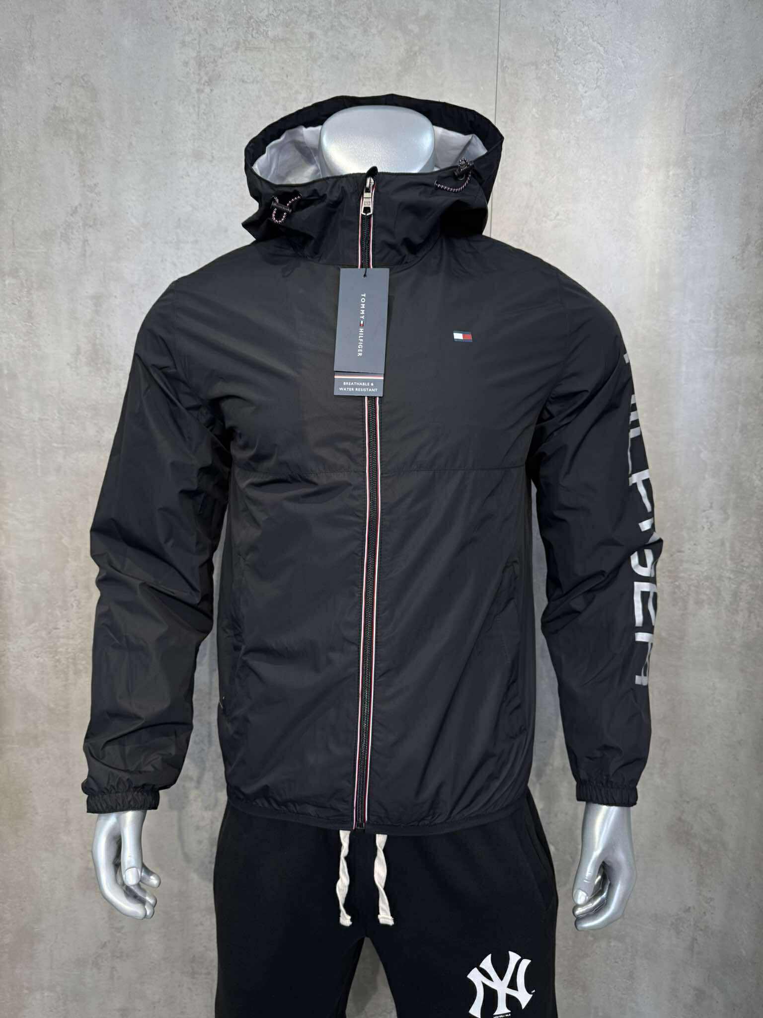 Áo Khoác Chính Hãng - Tommy Hilfiger Zipper Nylon Jacket 