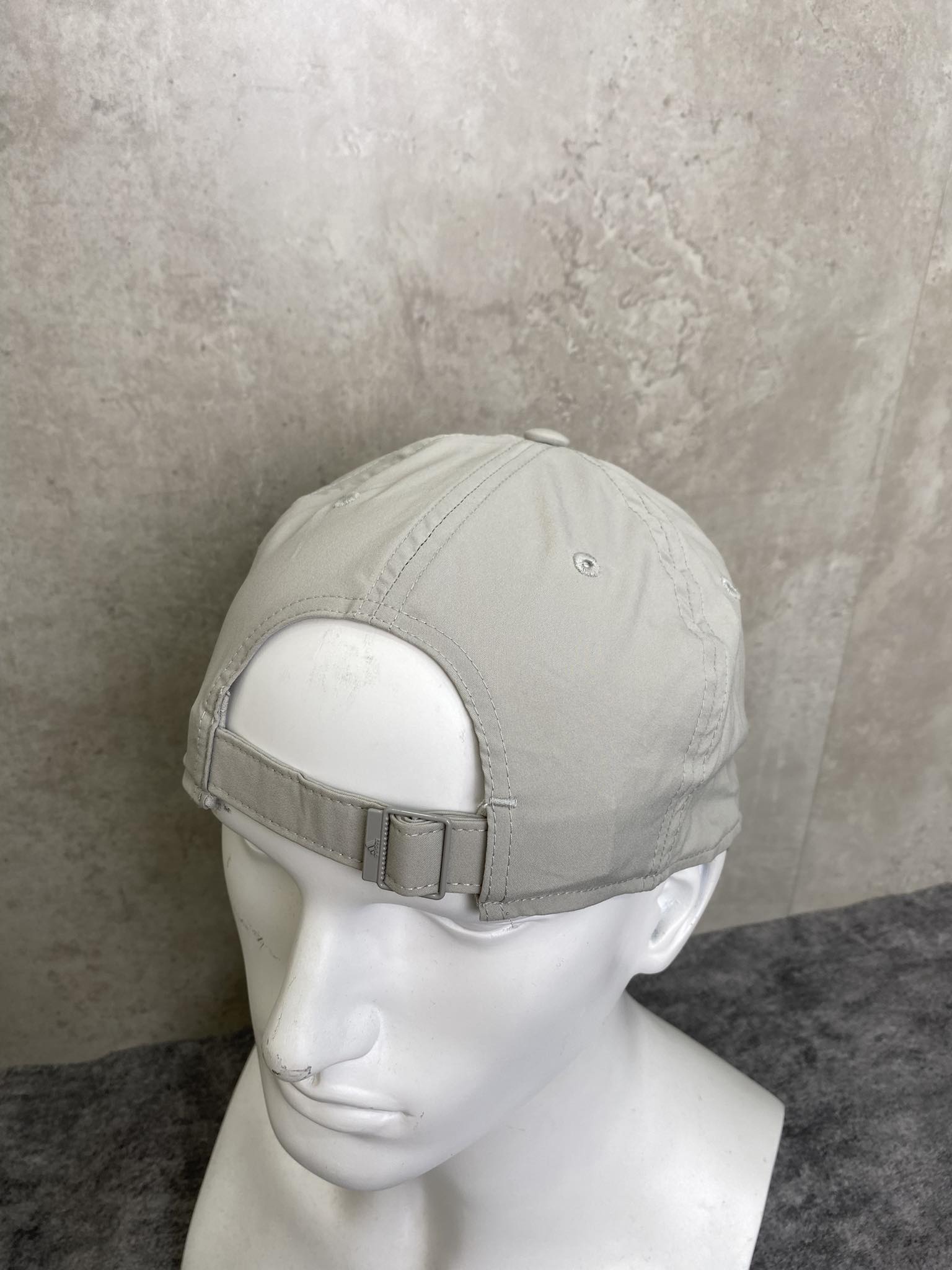 Phụ Kiện Chính Hãng - Mũ Adidas Strap Back 'Beige' - M09