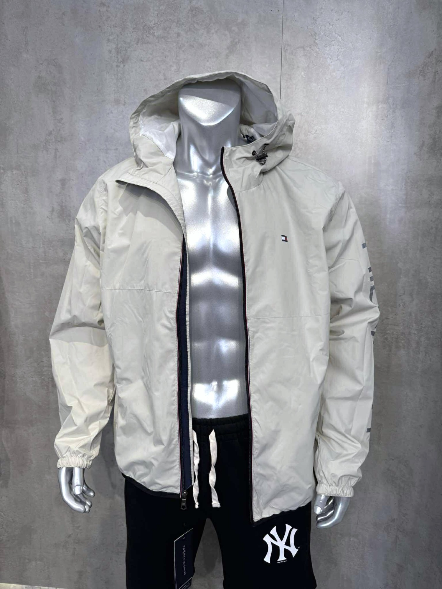 Áo Khoác Chính Hãng - Tommy Hilfiger Zipper Nylon Jacket 
