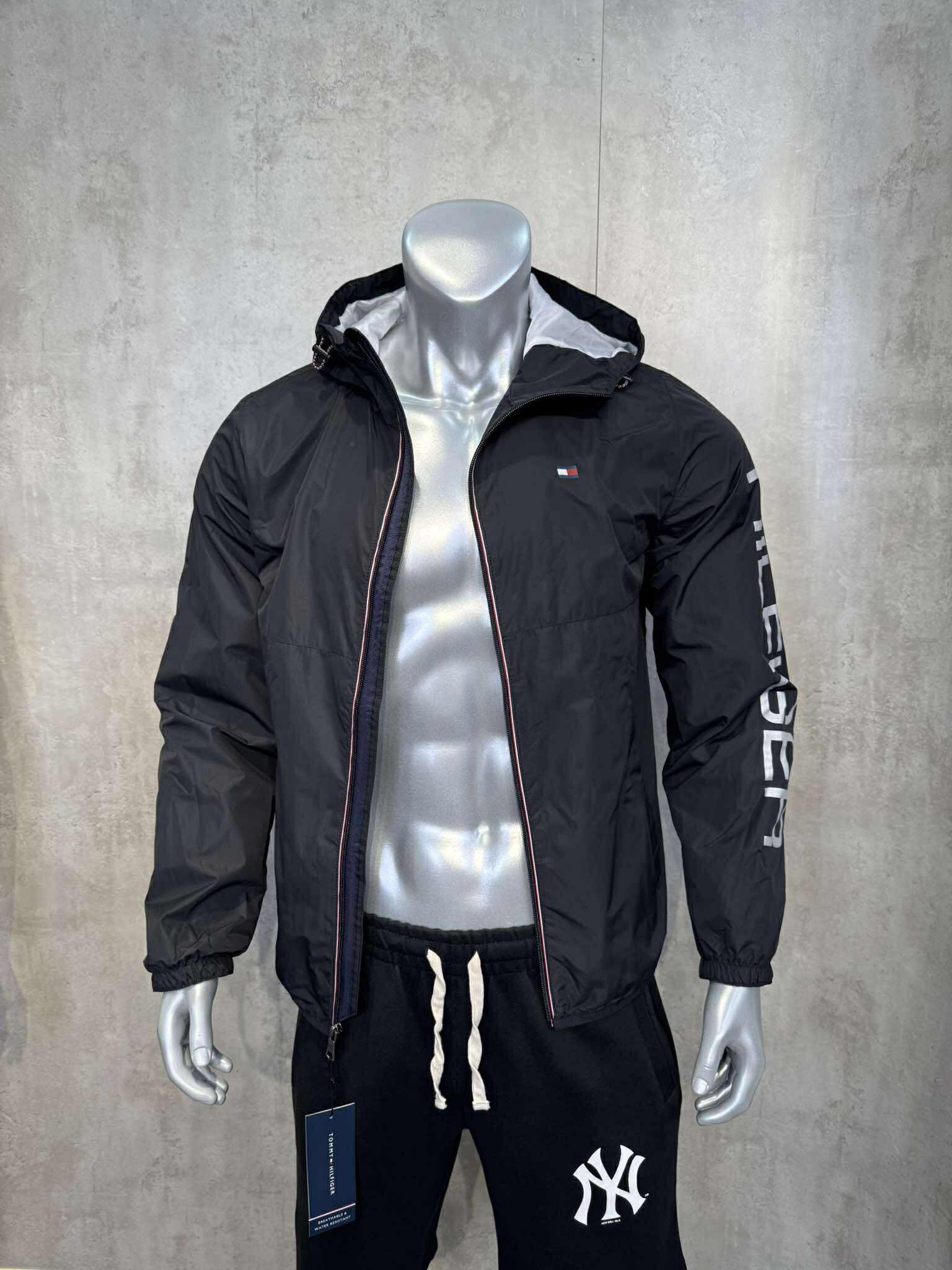 Áo Khoác Chính Hãng - Tommy Hilfiger Zipper Nylon Jacket 