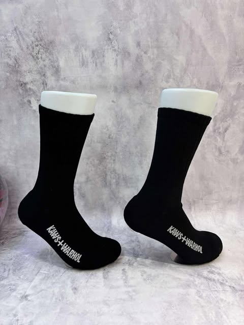 Phụ Kiện Chính Hãng - Tất Kaws Warhol Uniqlo 