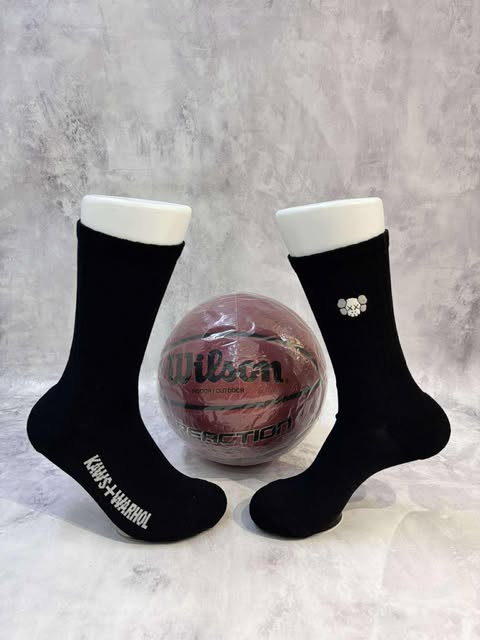 Phụ Kiện Chính Hãng - Tất Kaws Warhol Uniqlo 