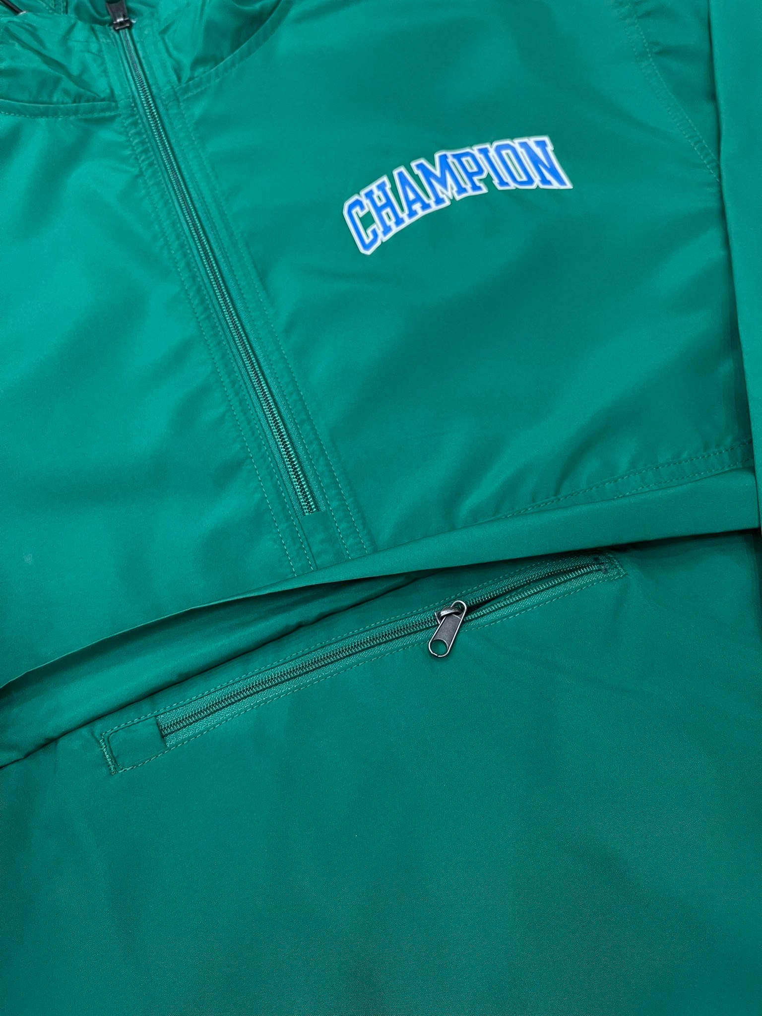 Áo Hoodie Gió Dù Champion Packable Jacket  1/4 Hafl Zip LoGo 