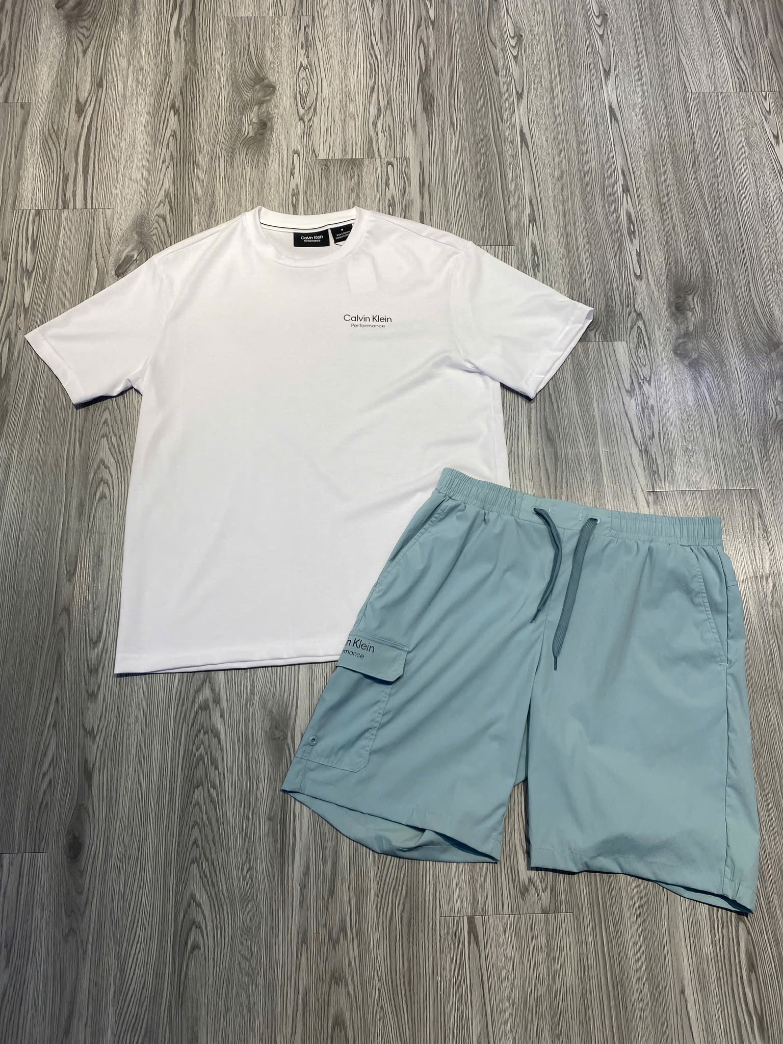 Bộ Thể Thao Hè - Calvin Klein Cargo Shorts And T-Shirt 