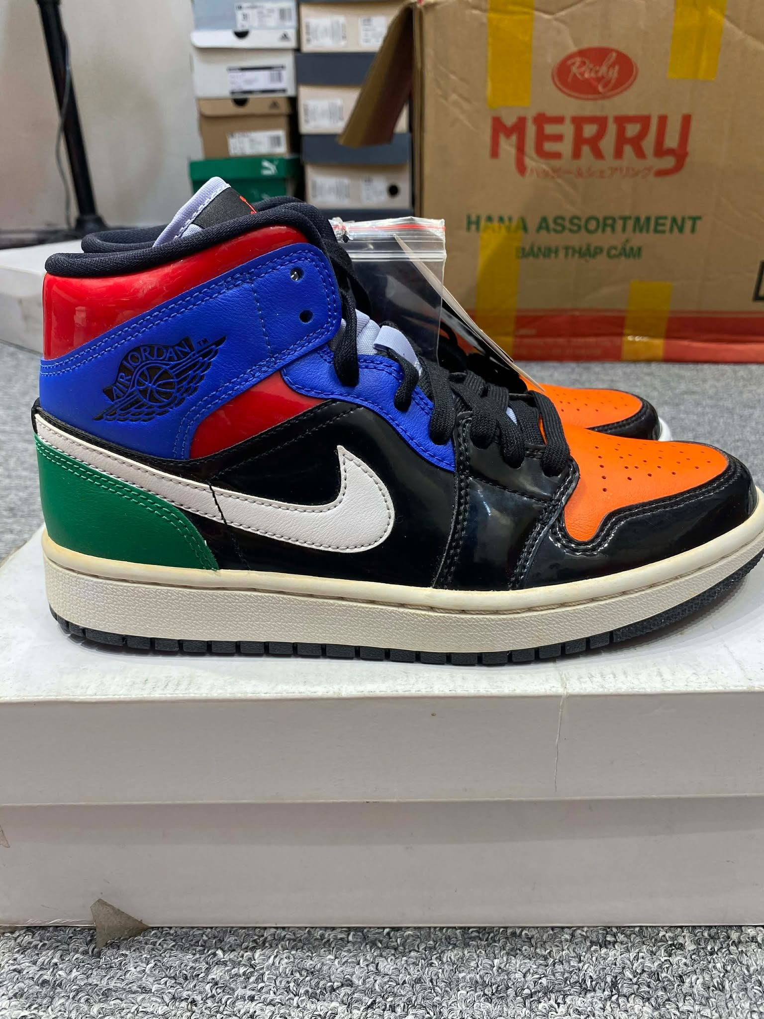 Giày Casual Chính Hãng - Nike Air Jordan 1 Mid 'Multi Patent' - CV5276-001