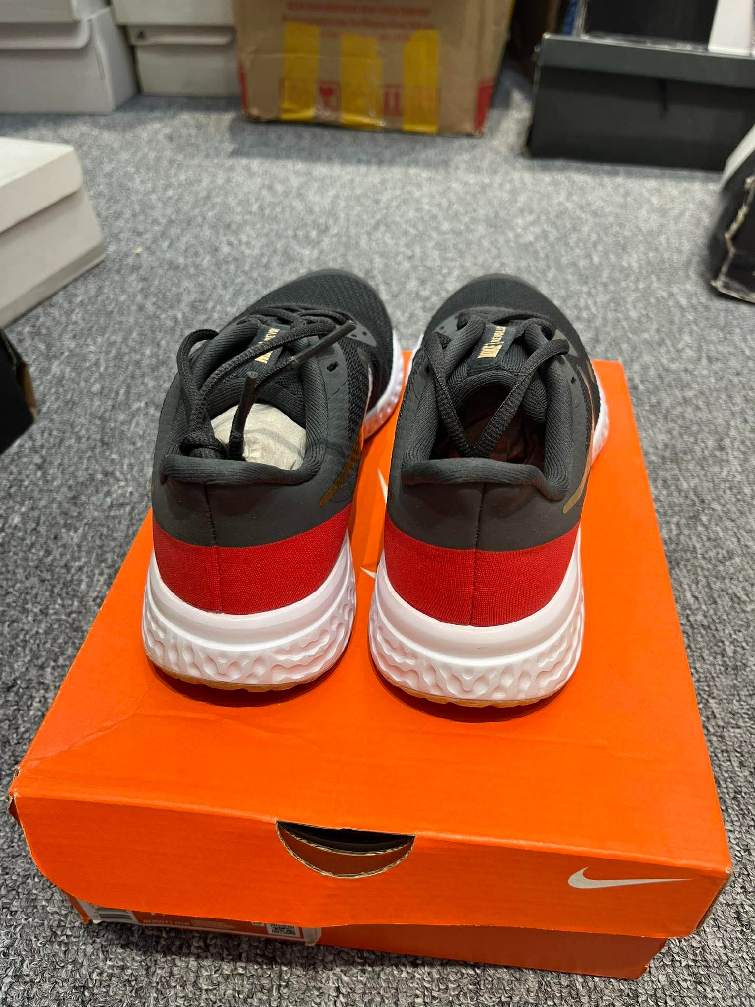 Giày Casual Chính Hãng - Nike Revolution 5 