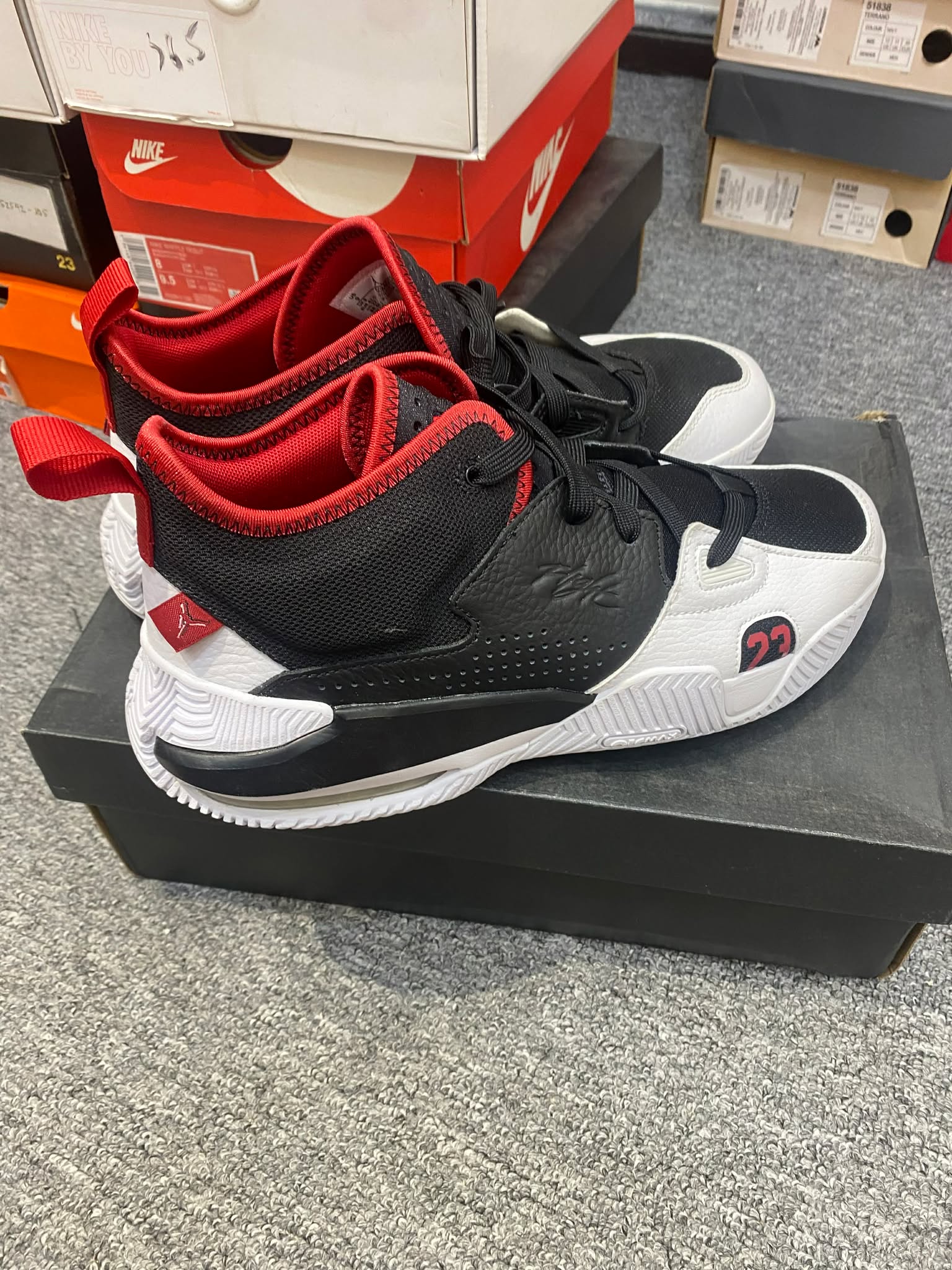 Giày Casual Chính Hãng - Nike Air Jordan Stay Loyal 2 