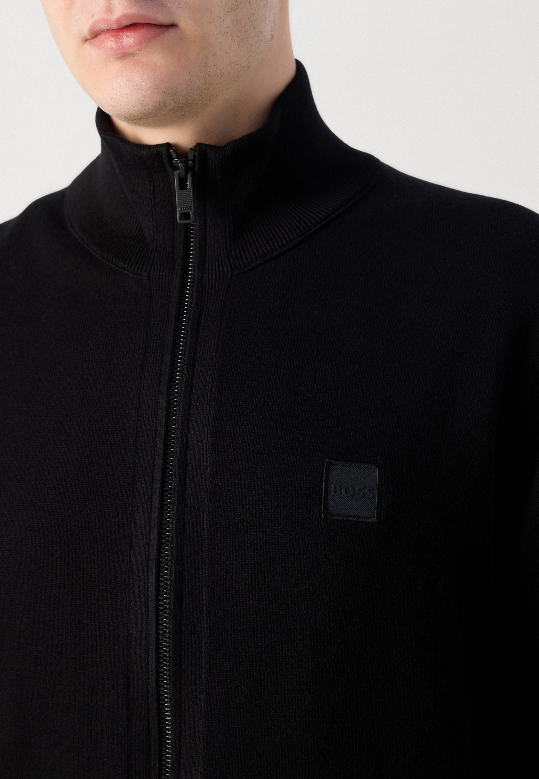 Áo Khoác Chính Hãng - Hugo Boss Zip-up Jacket In Cotton With Logo Badge 
