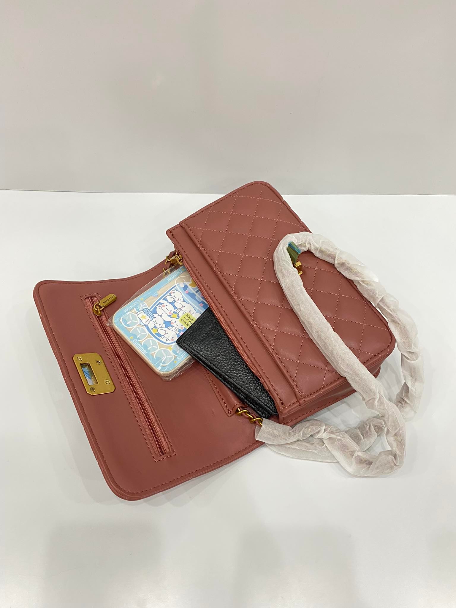 PHỤ KIỆN CHÍNH HÃNG - TÚI NỮ Charles & Keith Quilted Clutch - CK2-70700460-Burgundy