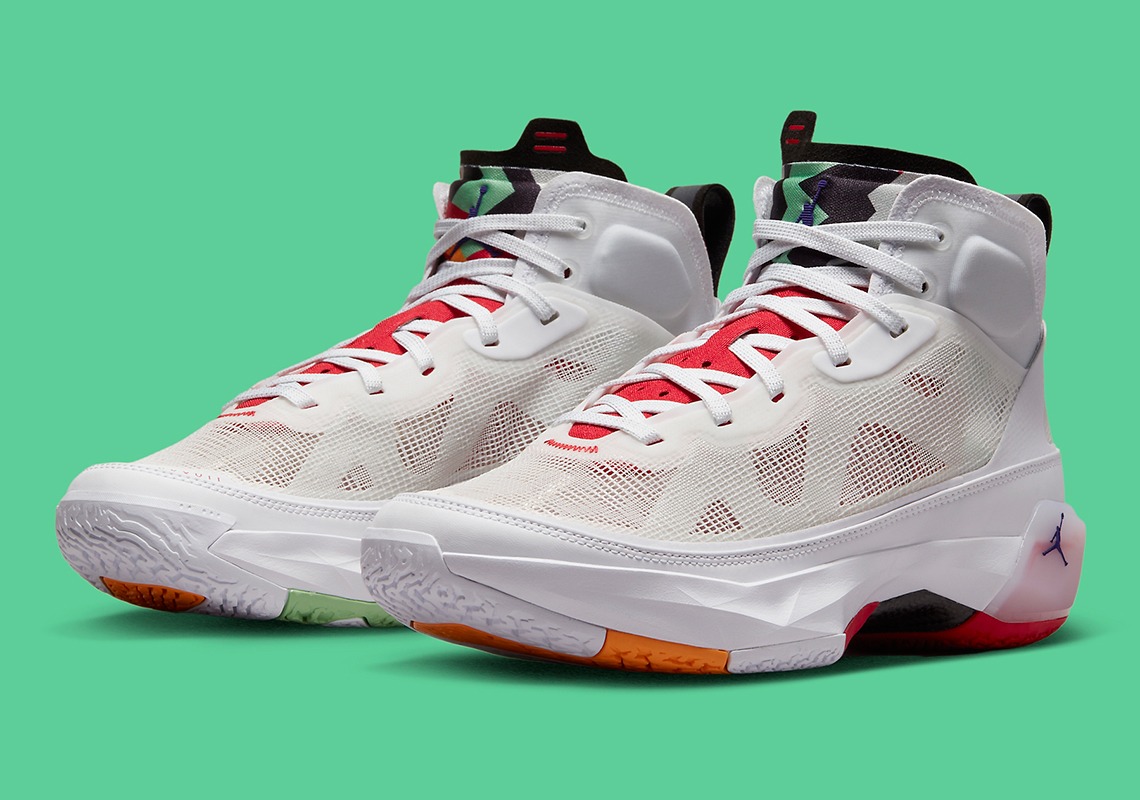 Giày Bóng Rổ Chính Hãng Nike Air Jordan 37 ‘Hare’ - DD6958-160 quyetsneaker