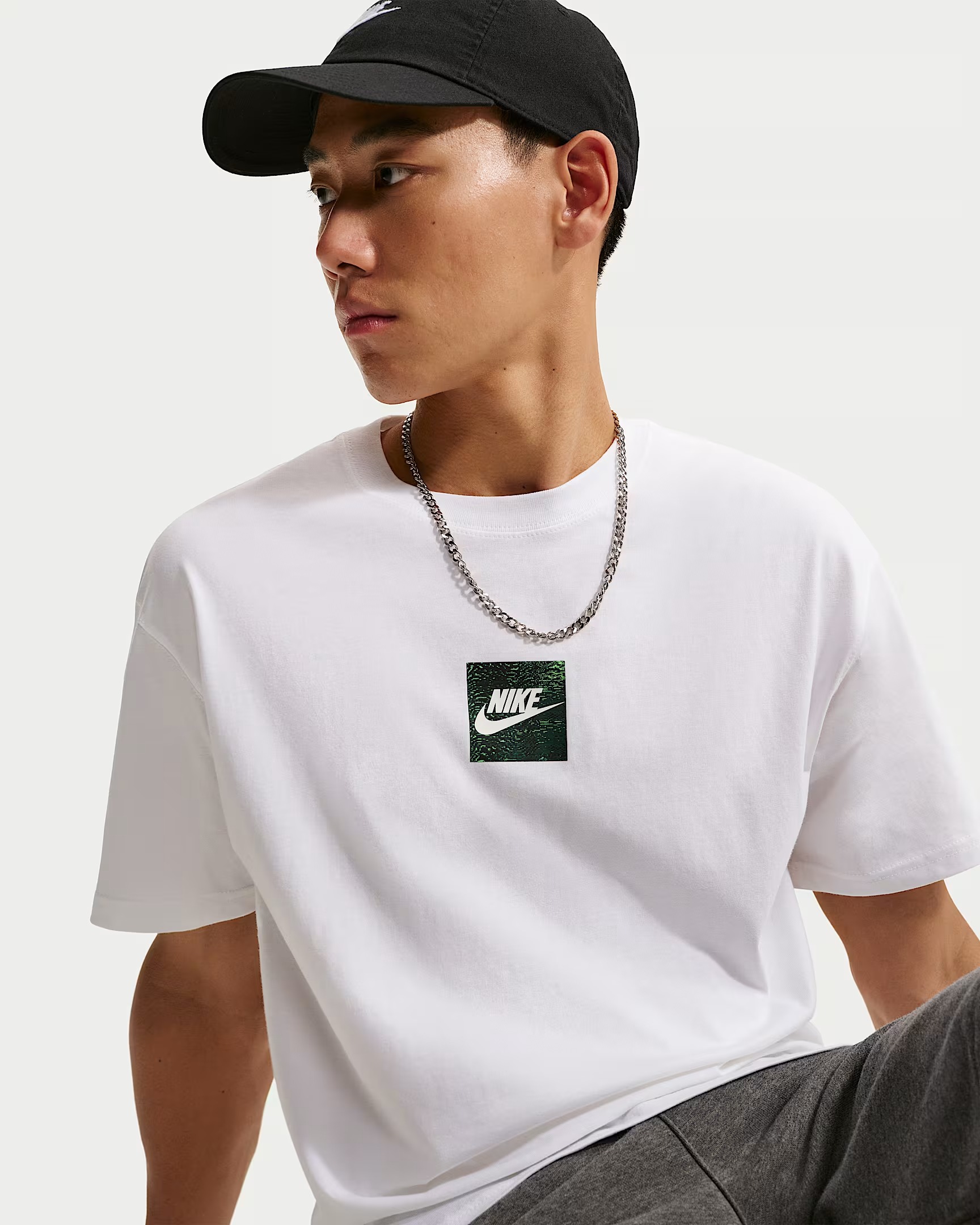 Áo TShirts Chính Hãng - Nike Men's AS U NSW TEE LSE CELEBRATE FUT Short-Sleeve T-Shirt 