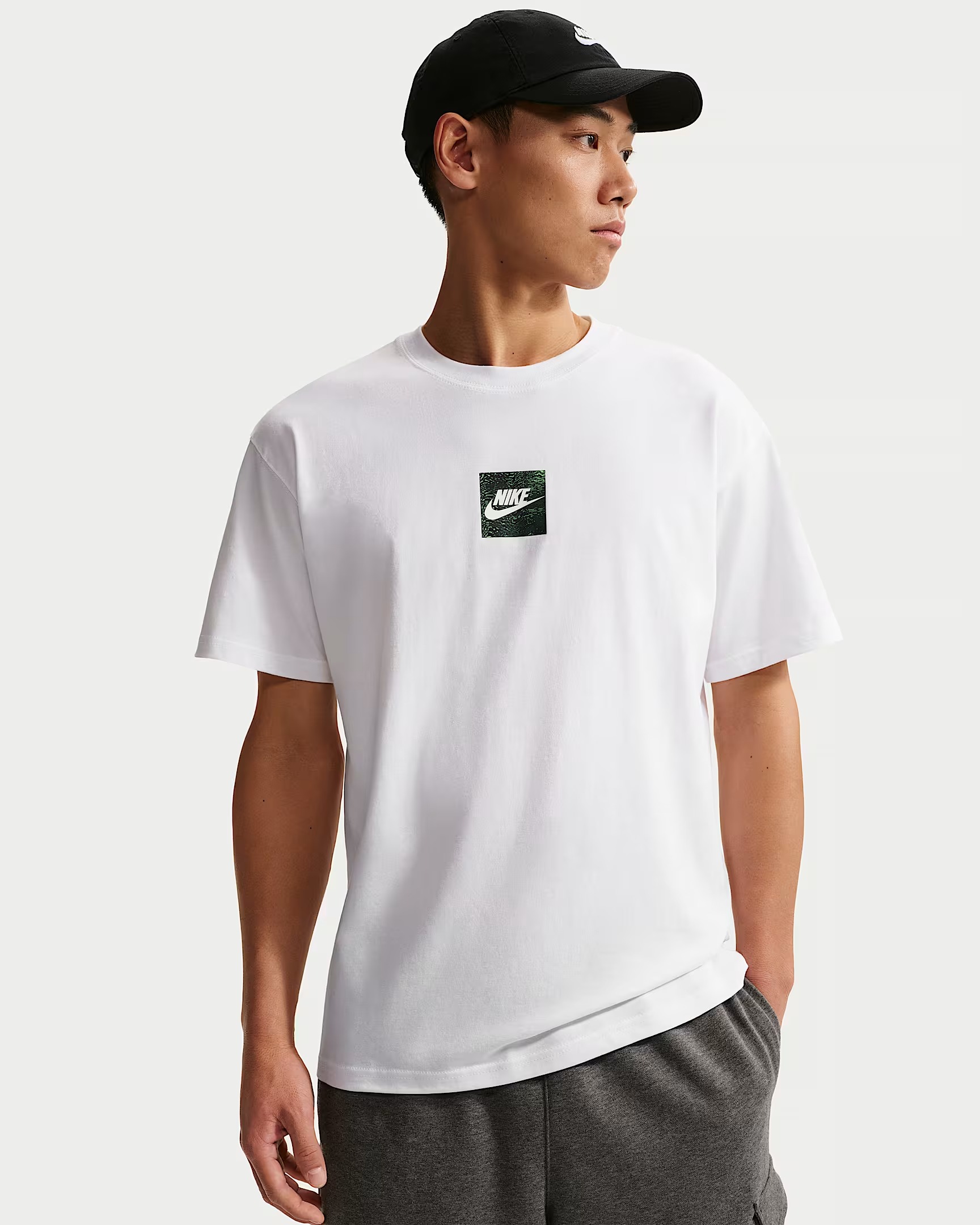 Áo TShirts Chính Hãng - Nike Men's AS U NSW TEE LSE CELEBRATE FUT Short-Sleeve T-Shirt 