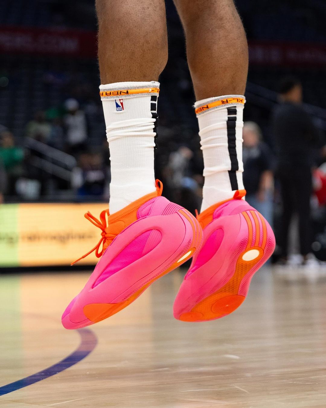 Giày Bóng Rổ Chính Hãng - Adidas Harden Vol 8 Flamingo Pink Men's - IE2698