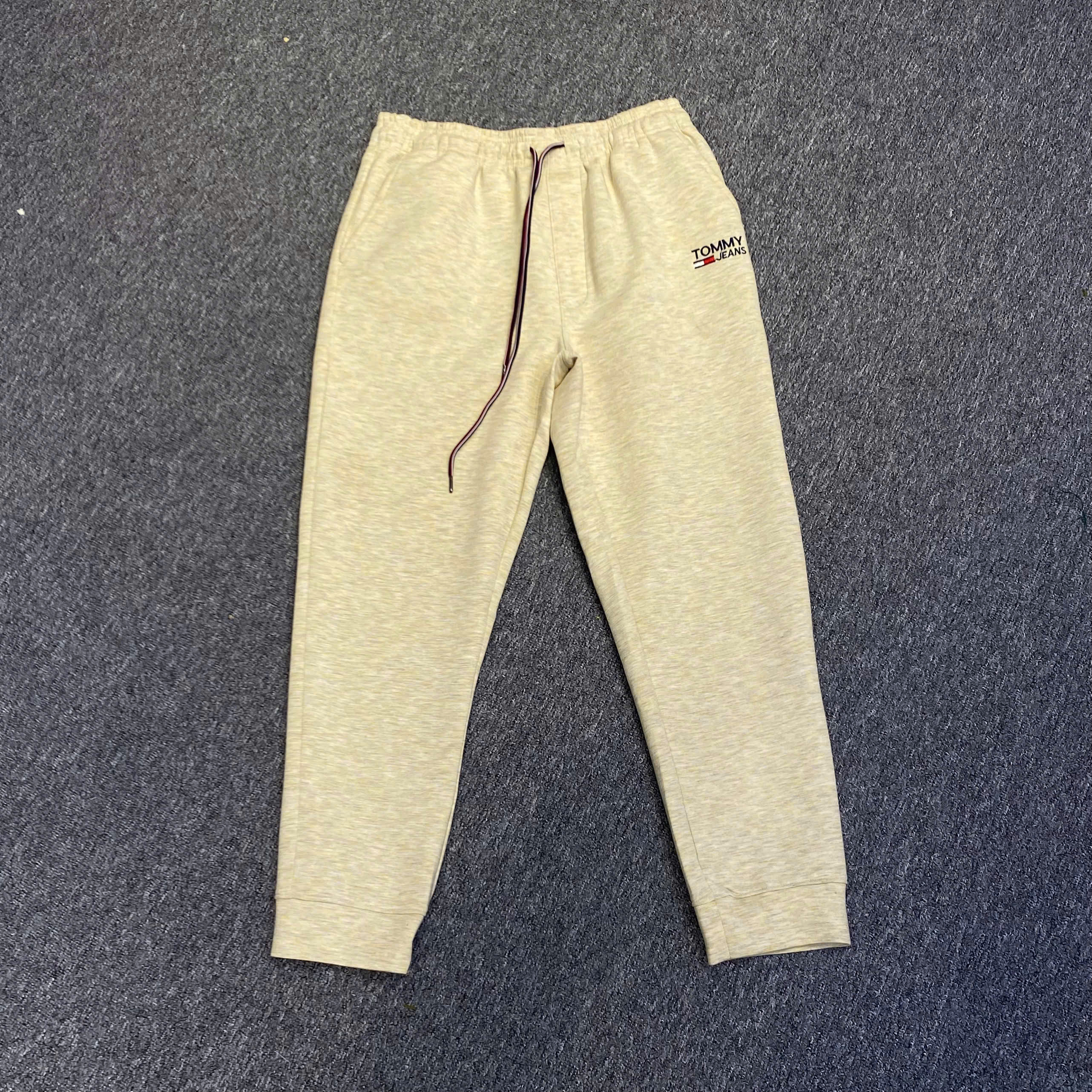 Quần Dài Chính Hãng - Tommy Hilfiger Men's Jeans Jogger Sweatpants 'Vàng Xạm' - 78F0249-691