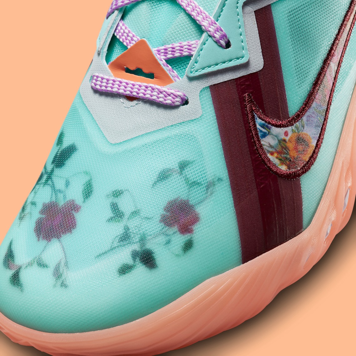 Giày Bóng Rổ Nike - LeBron 18 Low Floral - CV7562-400