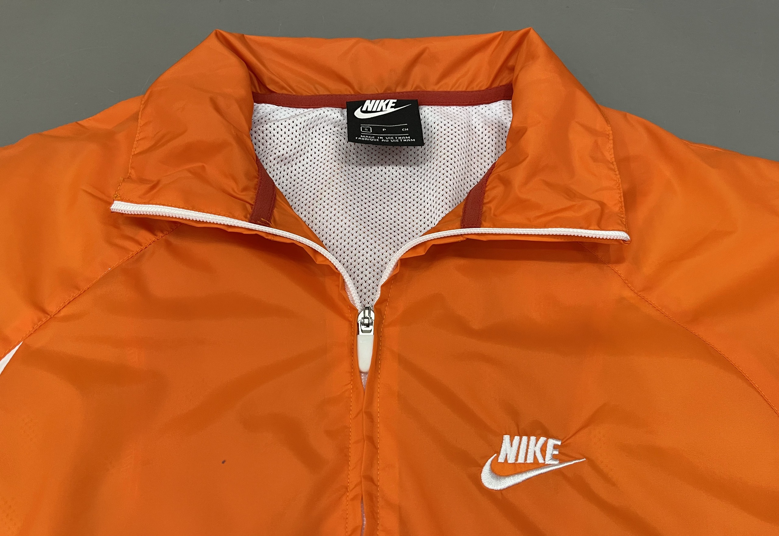 Áo Khoác Nam Nữ Gió Nike Big Swoosh 'Orange/White' - AKG-004