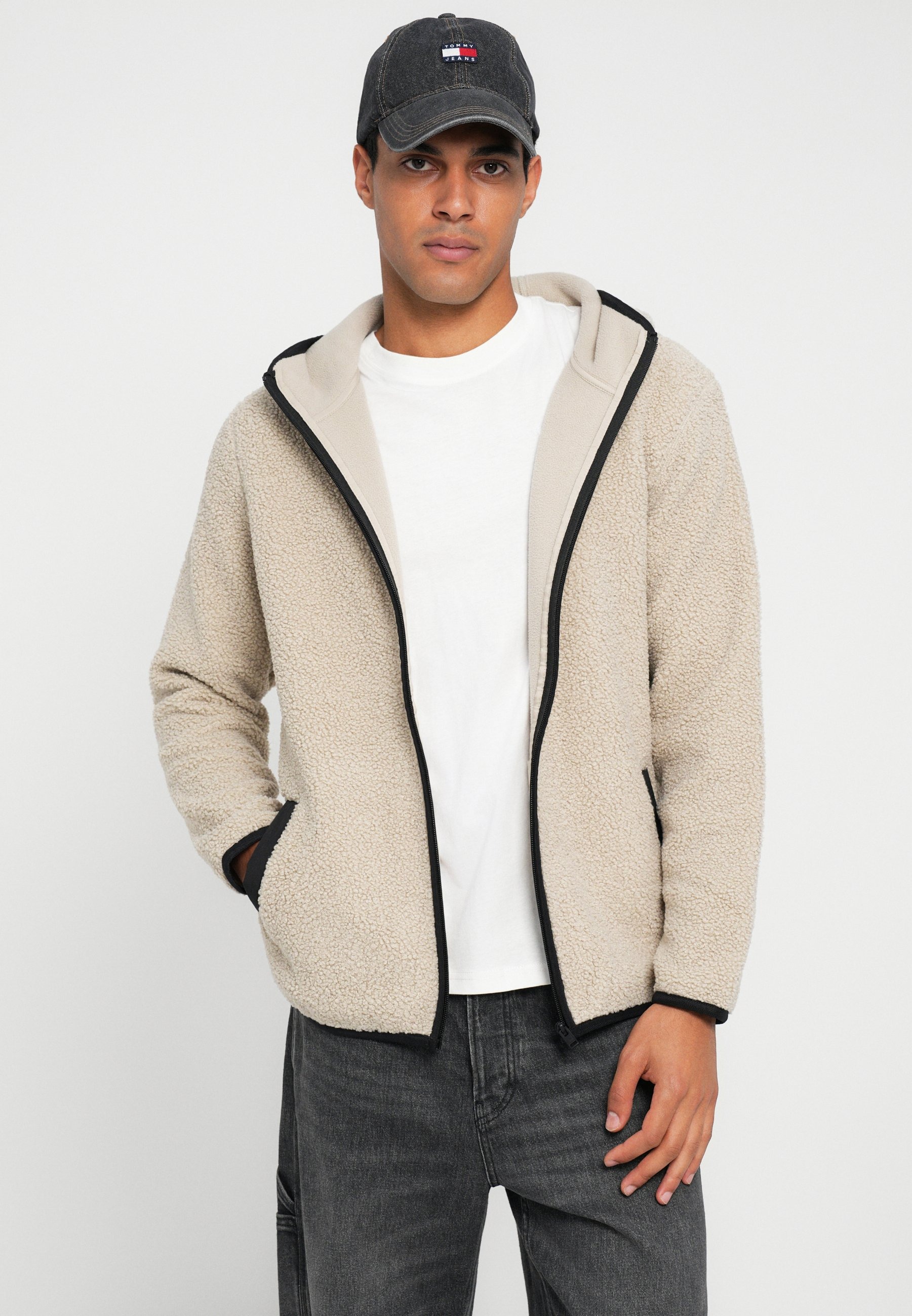Áo Khoác Phao Chính Hãng - Tommy Hilfiger BADGE ZIP UNISEX Fleece jacket 