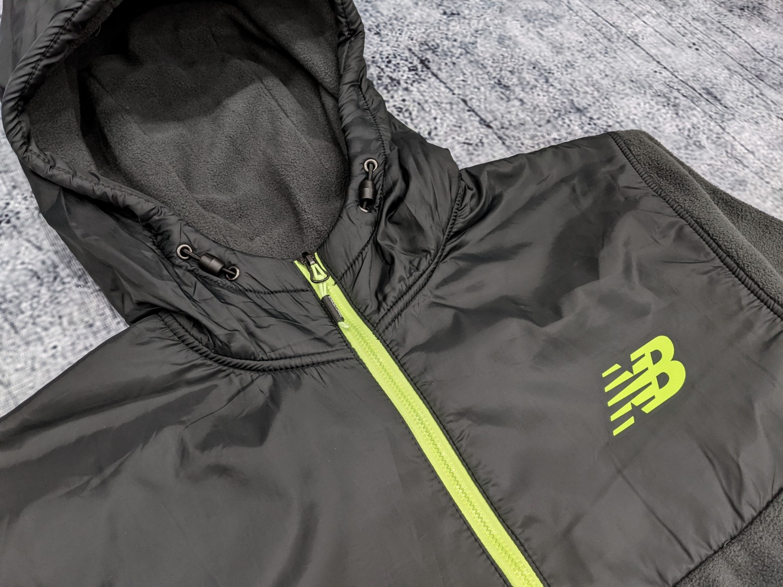 Áo Hoodie Nỉ Bông New Balance 1/2 Zip Fleece - Grey/Neon