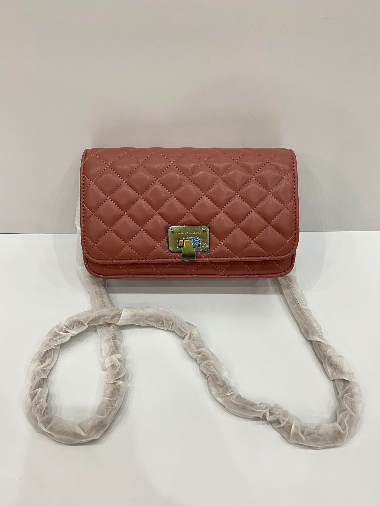 PHỤ KIỆN CHÍNH HÃNG - TÚI NỮ Charles & Keith Quilted Clutch - CK2-70700460-Burgundy