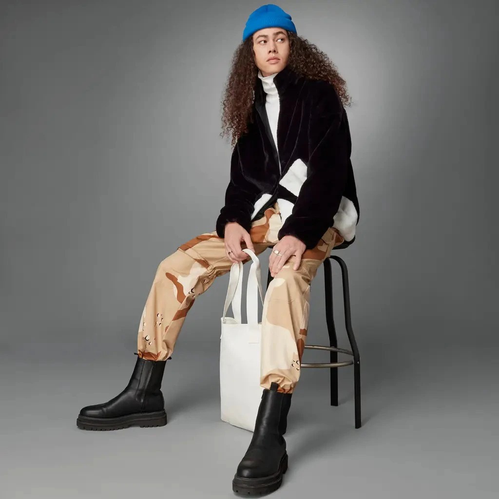 Áo Khoác Chính Hãng - Áo Lông Adidas Faux Fur Logo Jacket - HI1199