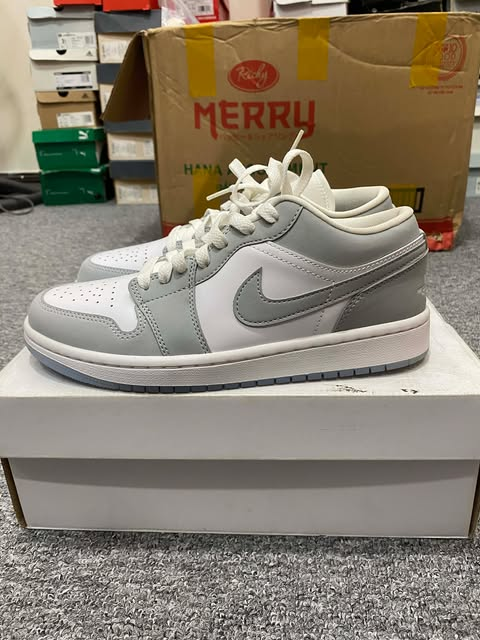 Giày Casual Chính Hãng - Nike Air Jordan 1 Low 