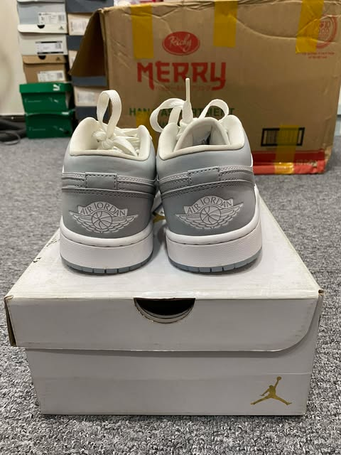 Giày Casual Chính Hãng - Nike Air Jordan 1 Low 