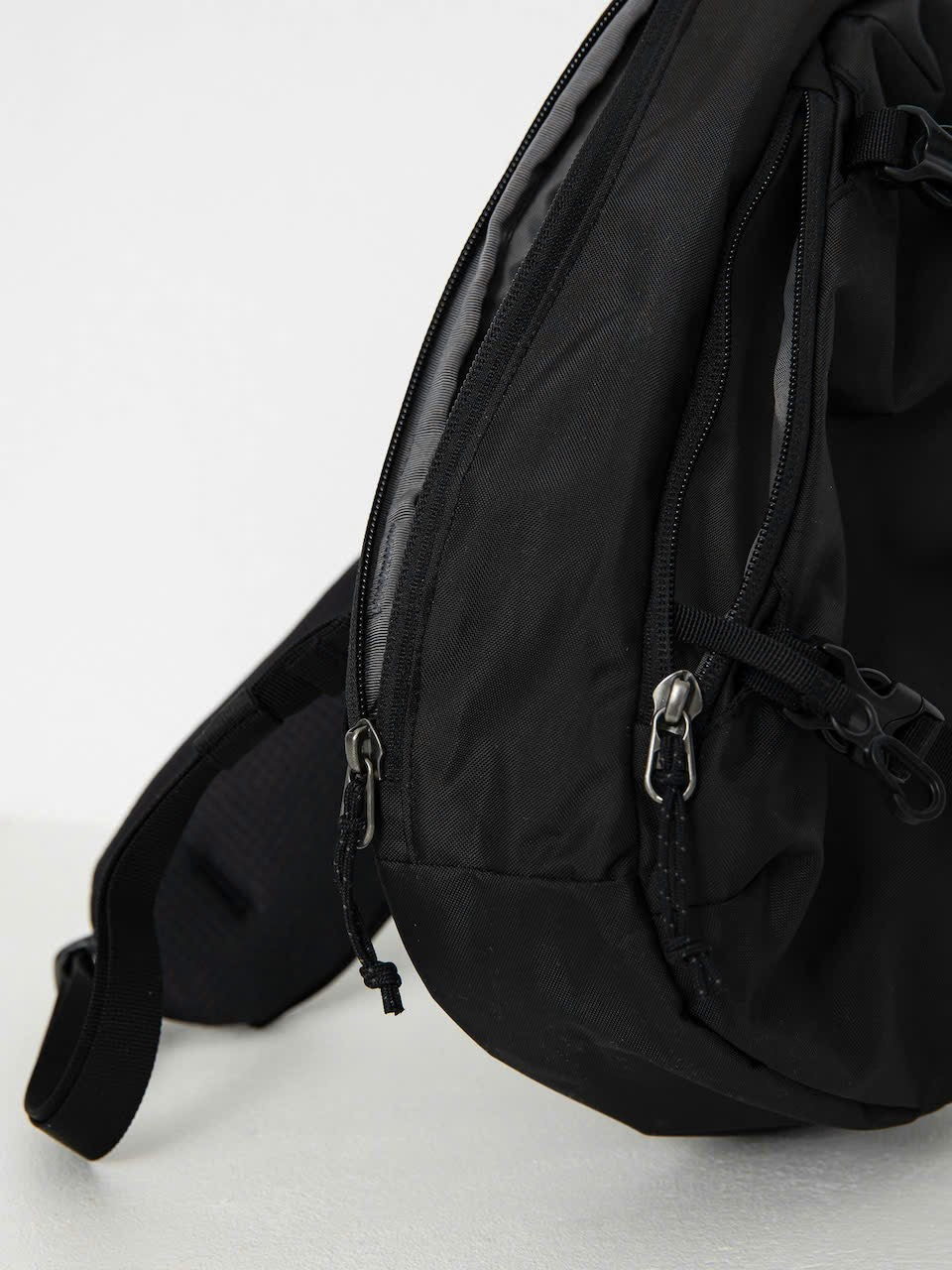 PHỤ KIỆN CHÍNH HÃNG - TÚI CHÉO Patagonia shoulder bag body ATOM SLING 8L - 48261black