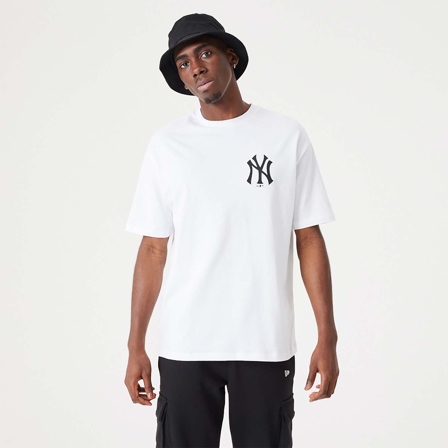 Áo Thể Thao Hè - Áo Thun Nam Nữ New Era Yankees MLB Floral Graphic White Oversized T-Shirt - 60332263 Quyetsneaker