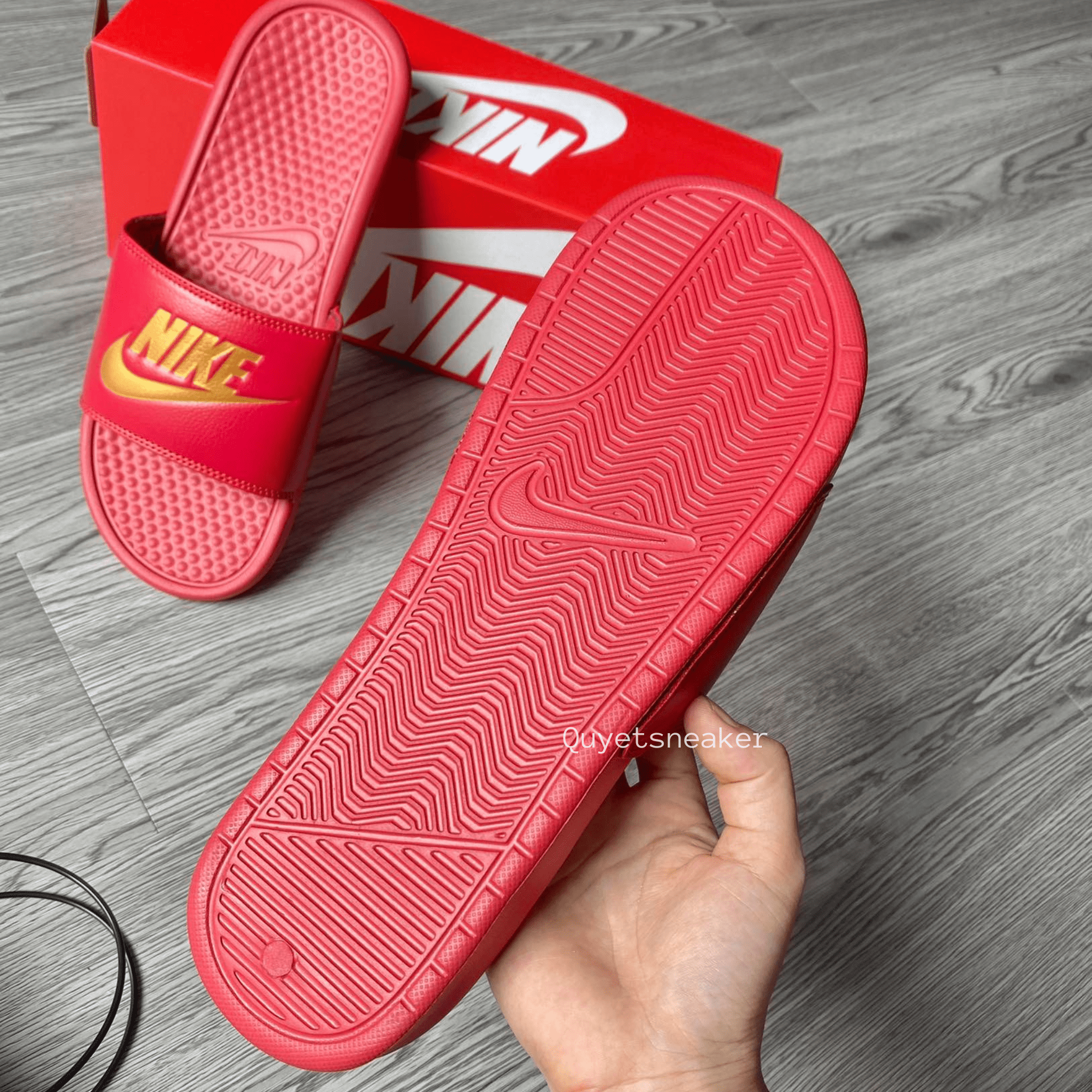 DÉP CHÍNH HÃNG - Nike Benassi Red/Gold - 343880-602