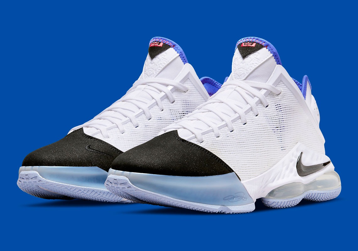 Giày Bóng Rổ Nike Chính Hãng LeBron 19 Lows Gives Off “Concord” Vibes - DH1270-100 Quyetsneaker