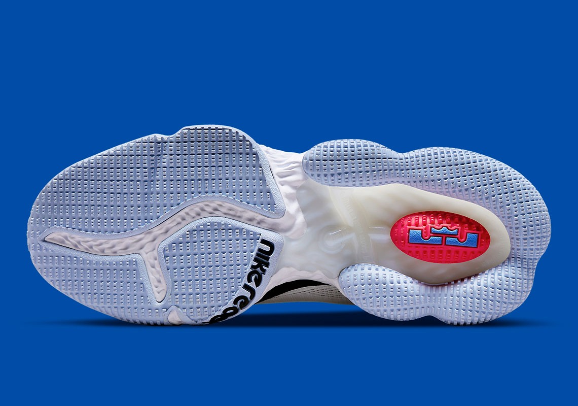 Giày Bóng Rổ Nike Chính Hãng LeBron 19 Lows Gives Off “Concord” Vibes - DH1270-100 Quyetsneaker