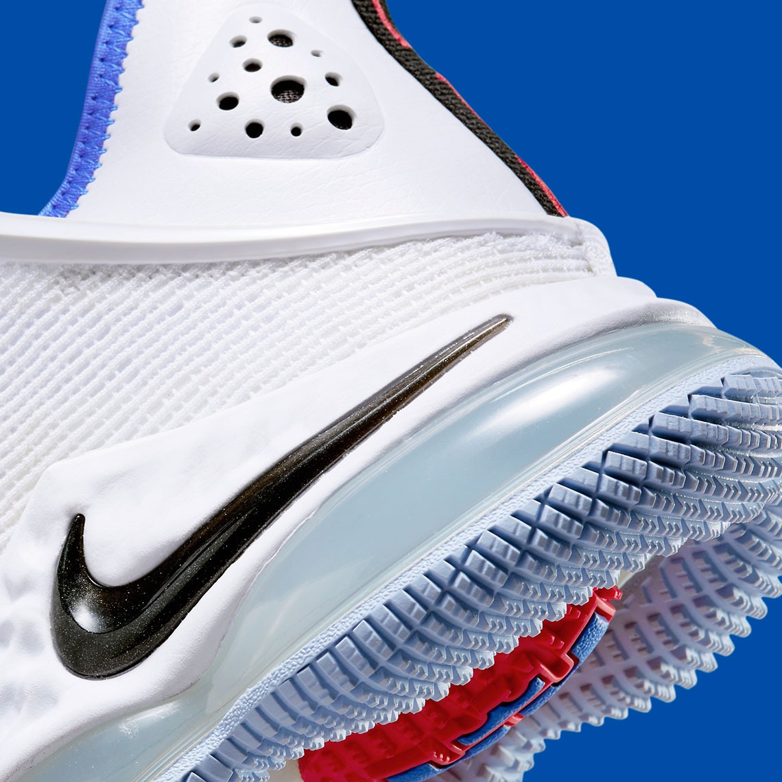 Giày Bóng Rổ Nike Chính Hãng LeBron 19 Lows Gives Off “Concord” Vibes - DH1270-100 Quyetsneaker
