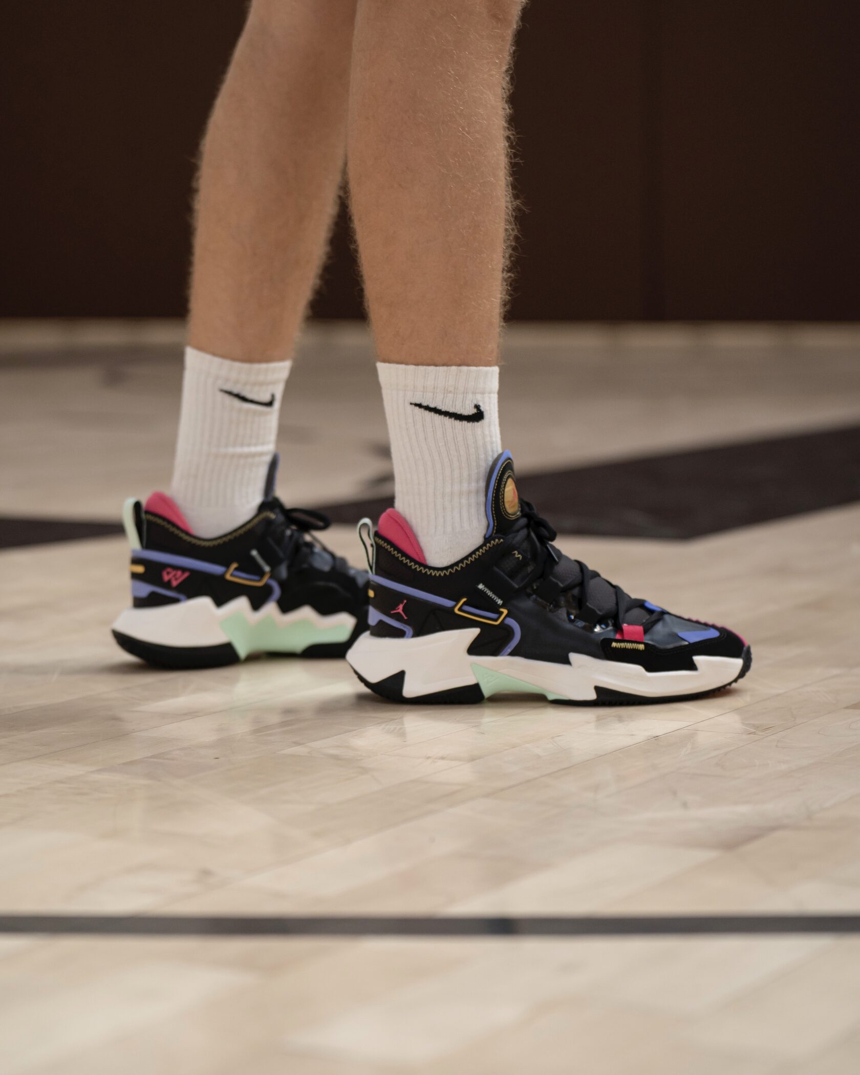 Giày Chơi Bóng chuyền trên cỏ tốt nhất năm 2024 Hinh anh 7: Giay Choi Bong chuyen tren co tot nhat nam 2024