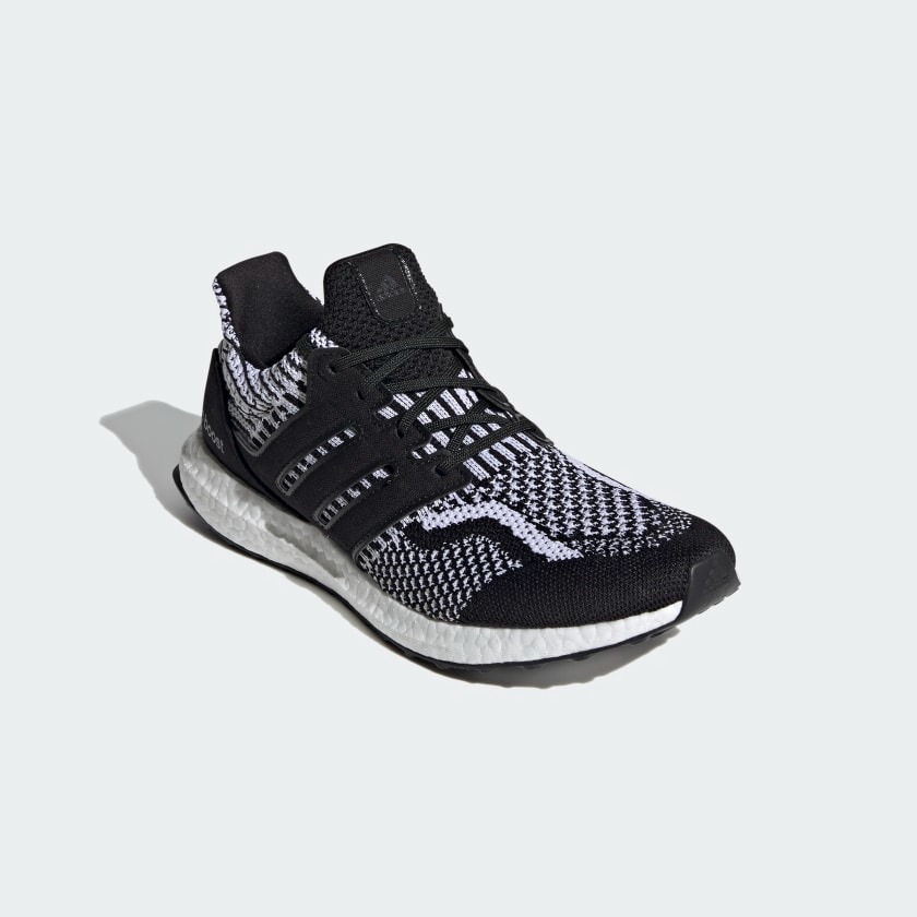 Giày Casual Adidas Chính hãng Ultraboost 5.0 DNA Carbon - FY9348 QuyetsneakerGiày Casual Adidas Chính hãng Ultraboost 5.0 DNA Carbon - FY9348 Quyetsneaker