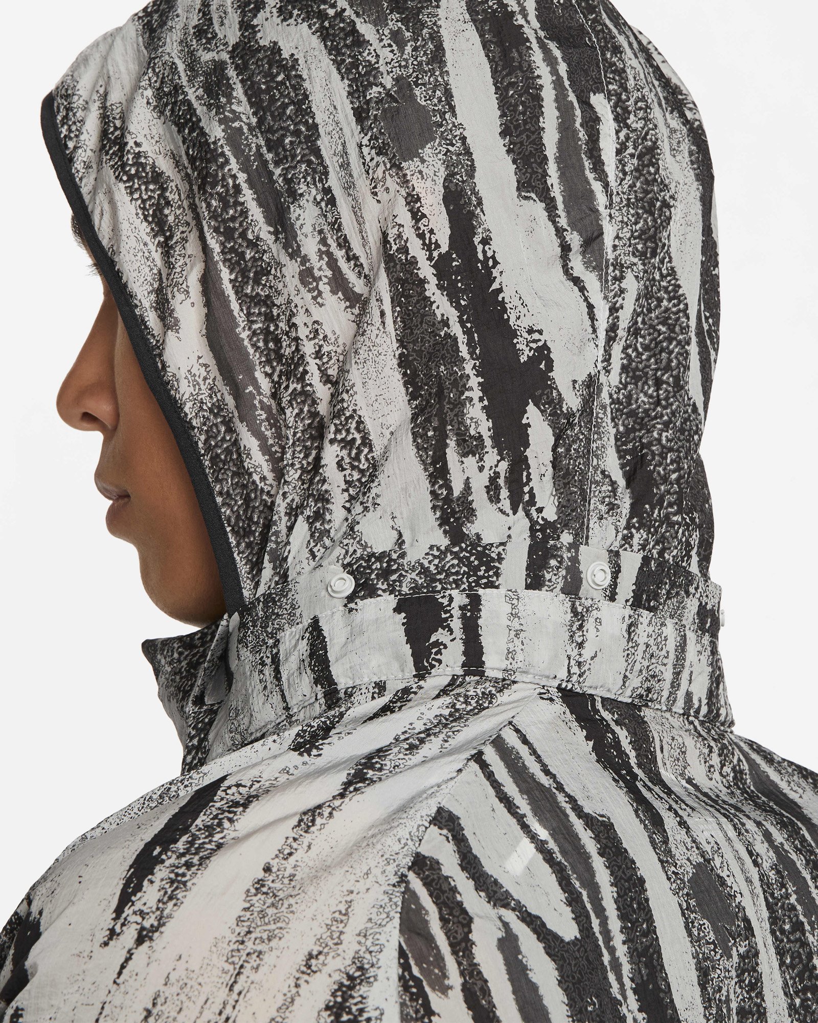 Áo Khoác Chính Hãng - Nike Windrunner Wild Run Printed Running Jacket 